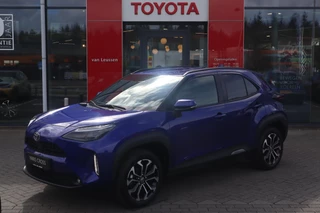 Toyota Yaris Cross 1.5 HYBRID 115 DYNAMIC STUUR/STOELVERWARMING KEYLESS PRIVACY-GLASS 17"LM-VELGEN APPLE/ANDROID LED