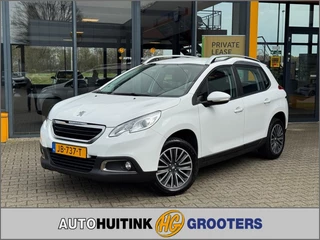 Hoofdafbeelding Peugeot 2008 Peugeot 2008 1.2 PureTech Style -stoelverwarming - trekhaak
