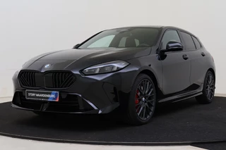 BMW 1 Serie 120 M Sport Automaat / Panoramadak / Trekhaak / Sportstoelen / Achteruitrijcamera / M Adaptief onderstel / Adaptieve LED / Comfort Access