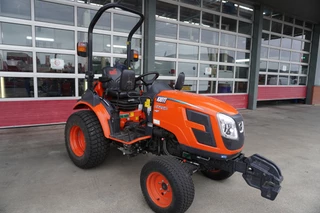 kioti CX2510 HST 3 cilinder diesel 26pk stage 5, hydrostaat hst aandrijving Compact tractor