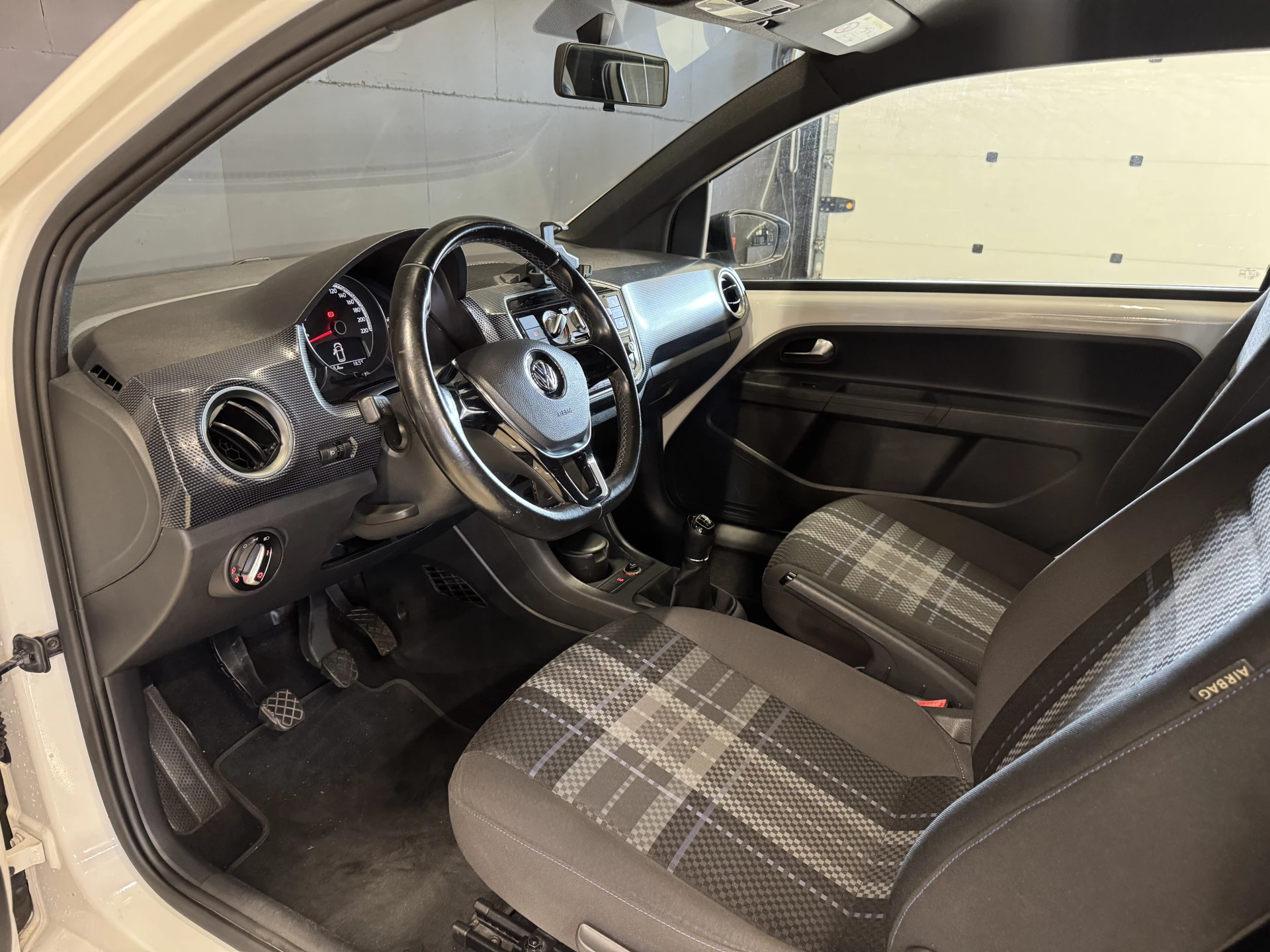 Hoofdafbeelding Volkswagen up!