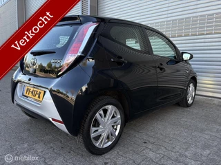 Toyota Aygo 1.0 VVT-i x-wave*NAV*PCAM*LM*OPEN-DAK*NEDERLANDS