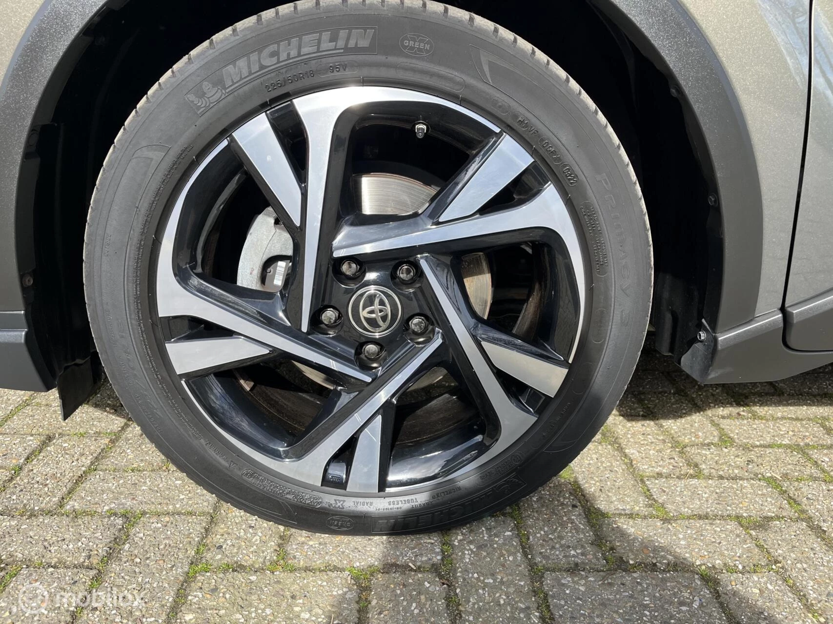 Hoofdafbeelding Toyota C-HR