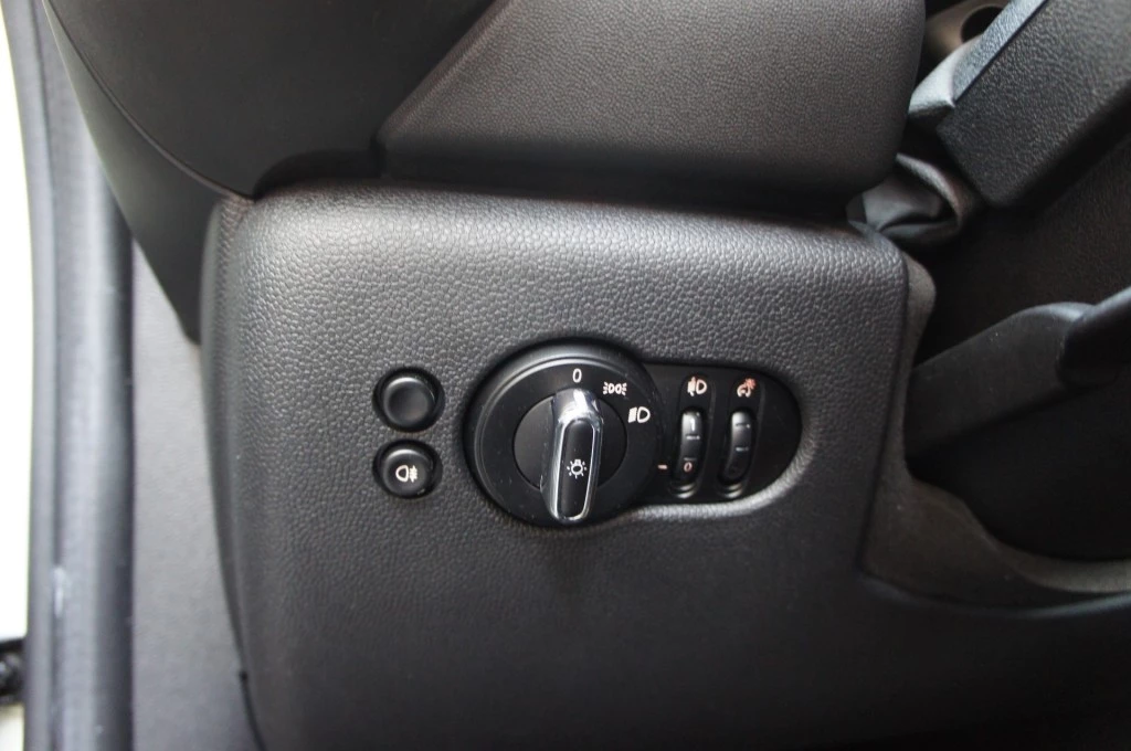 Hoofdafbeelding MINI One