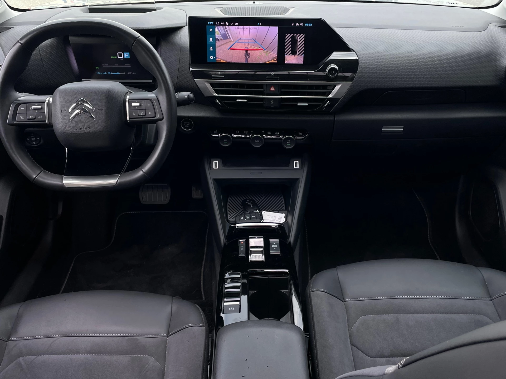 Hoofdafbeelding Citroën ë-C4 X