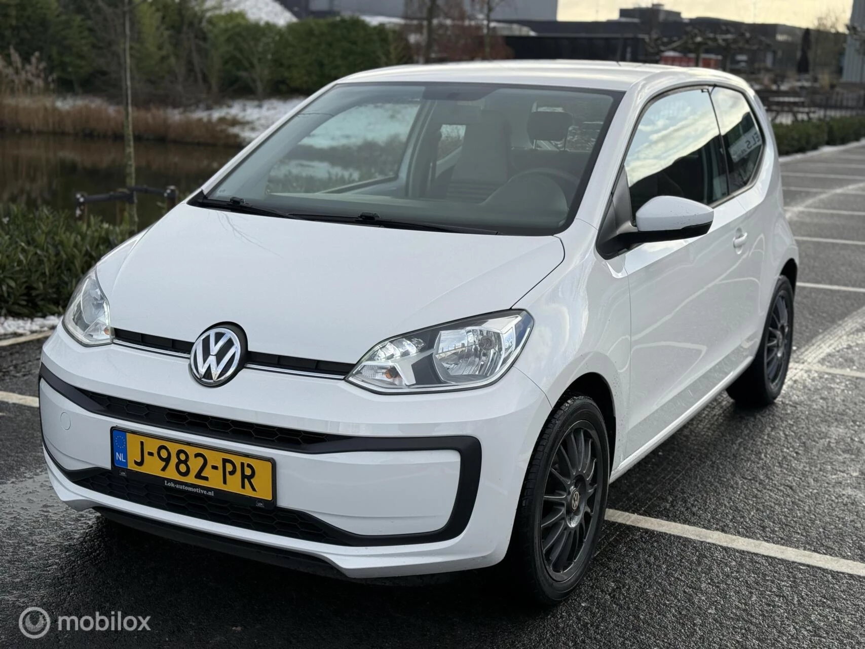 Hoofdafbeelding Volkswagen up!