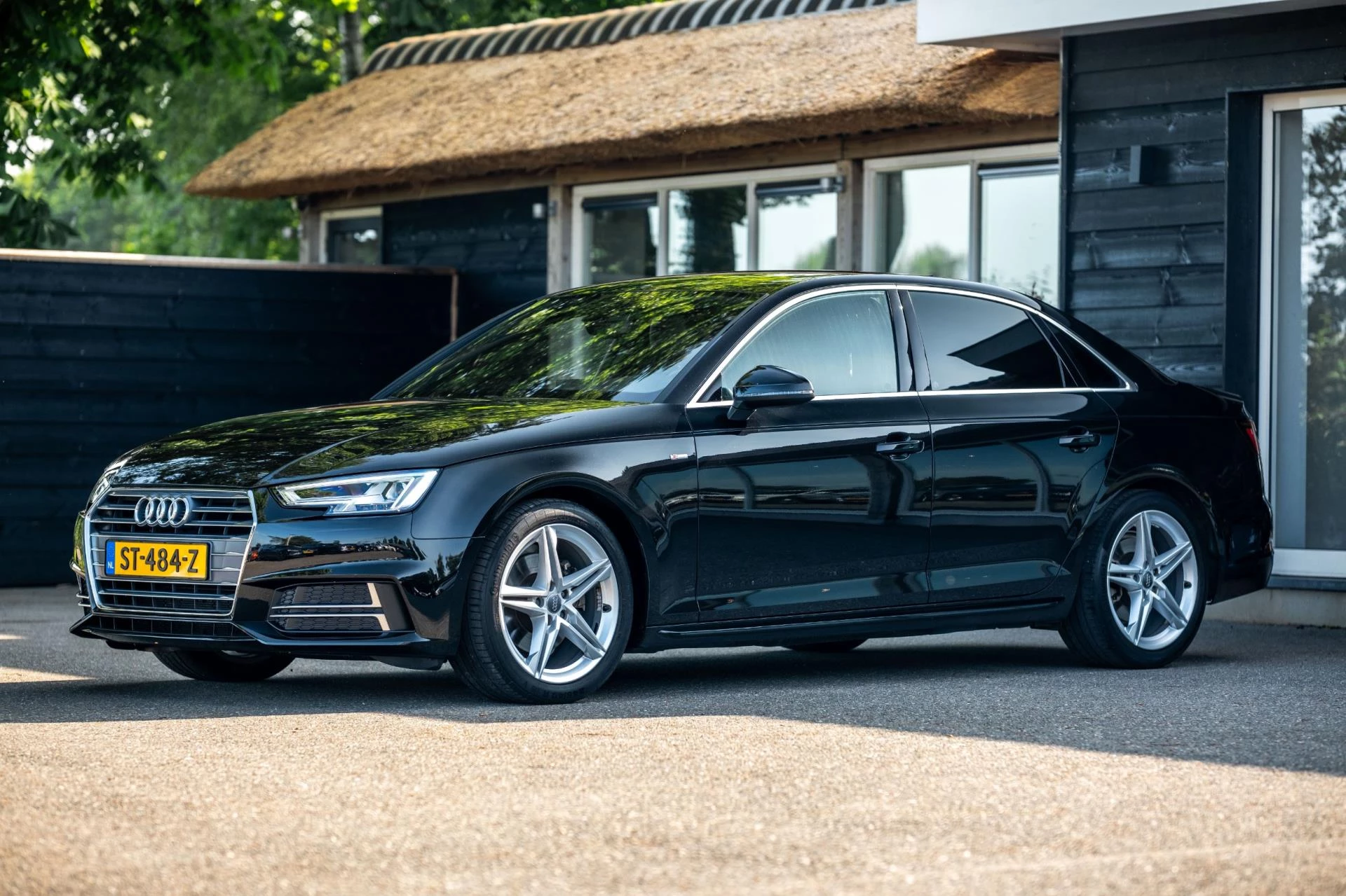 Hoofdafbeelding Audi A4