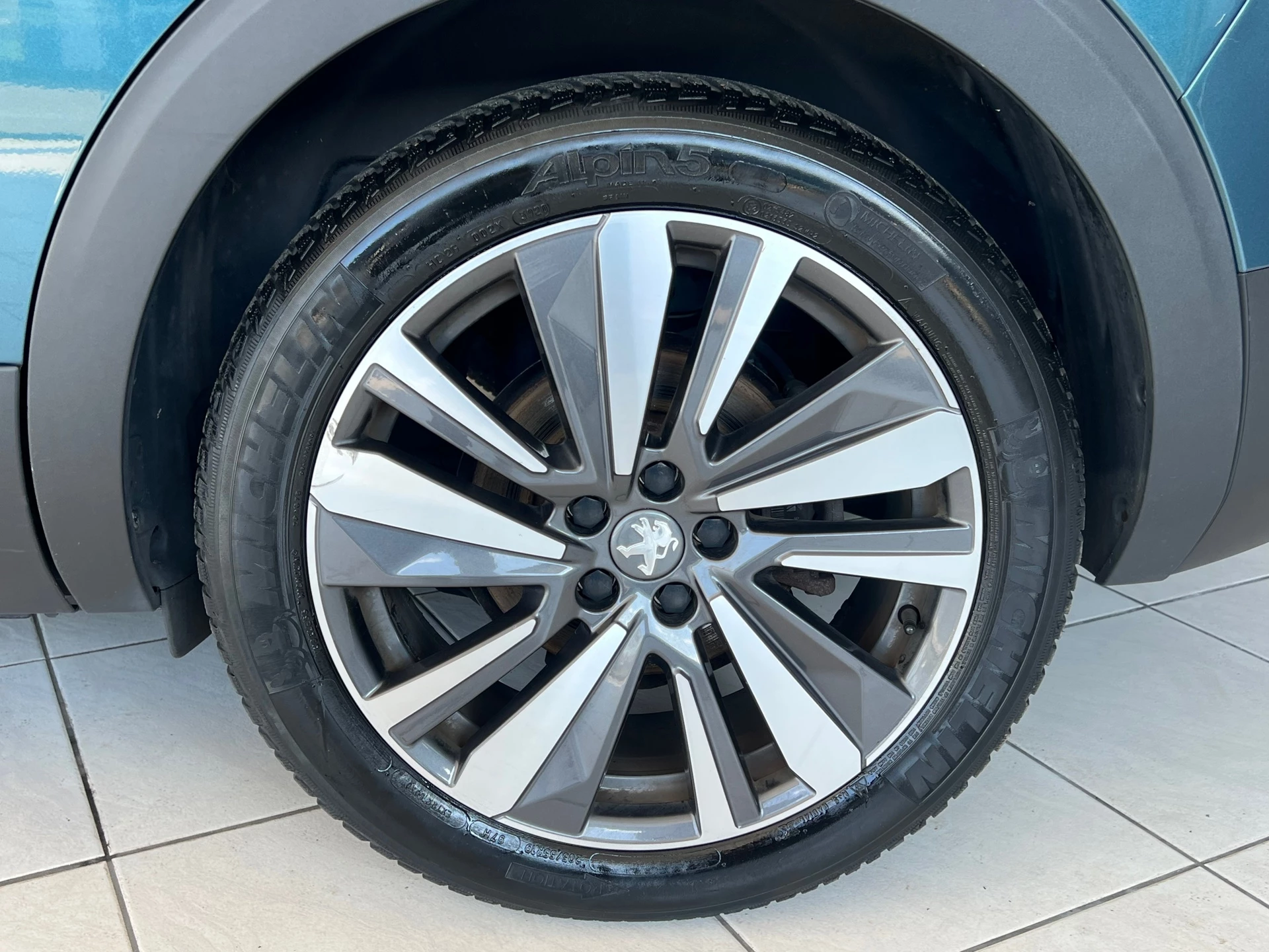 Hoofdafbeelding Peugeot 5008