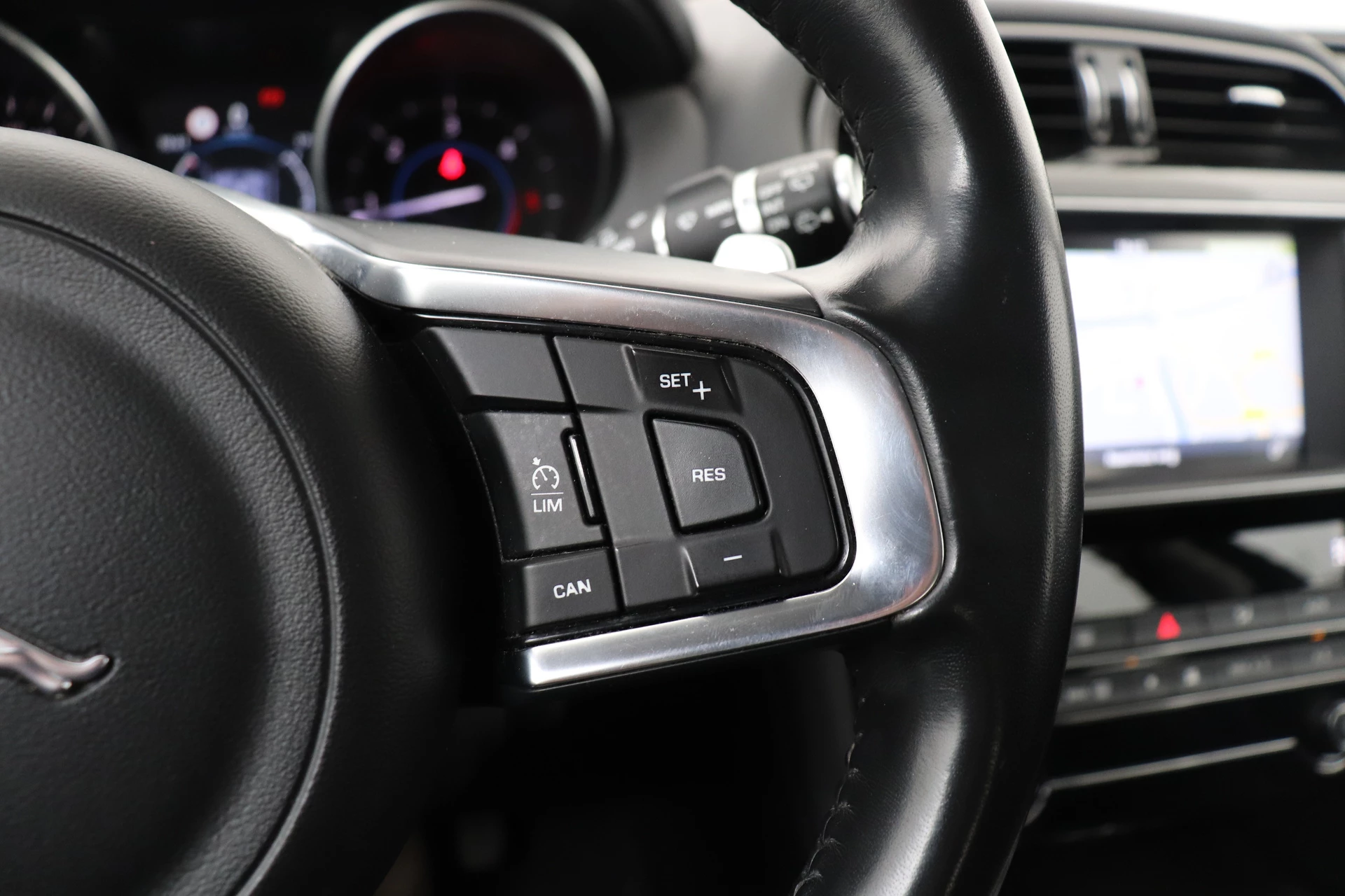 Hoofdafbeelding Jaguar F-PACE