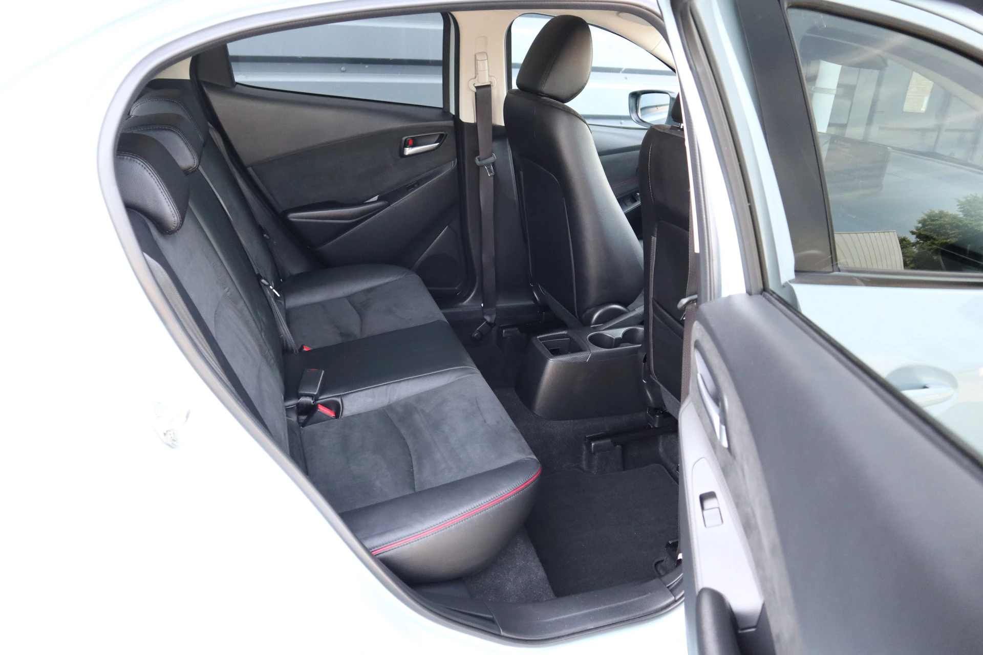 Hoofdafbeelding Mazda 2