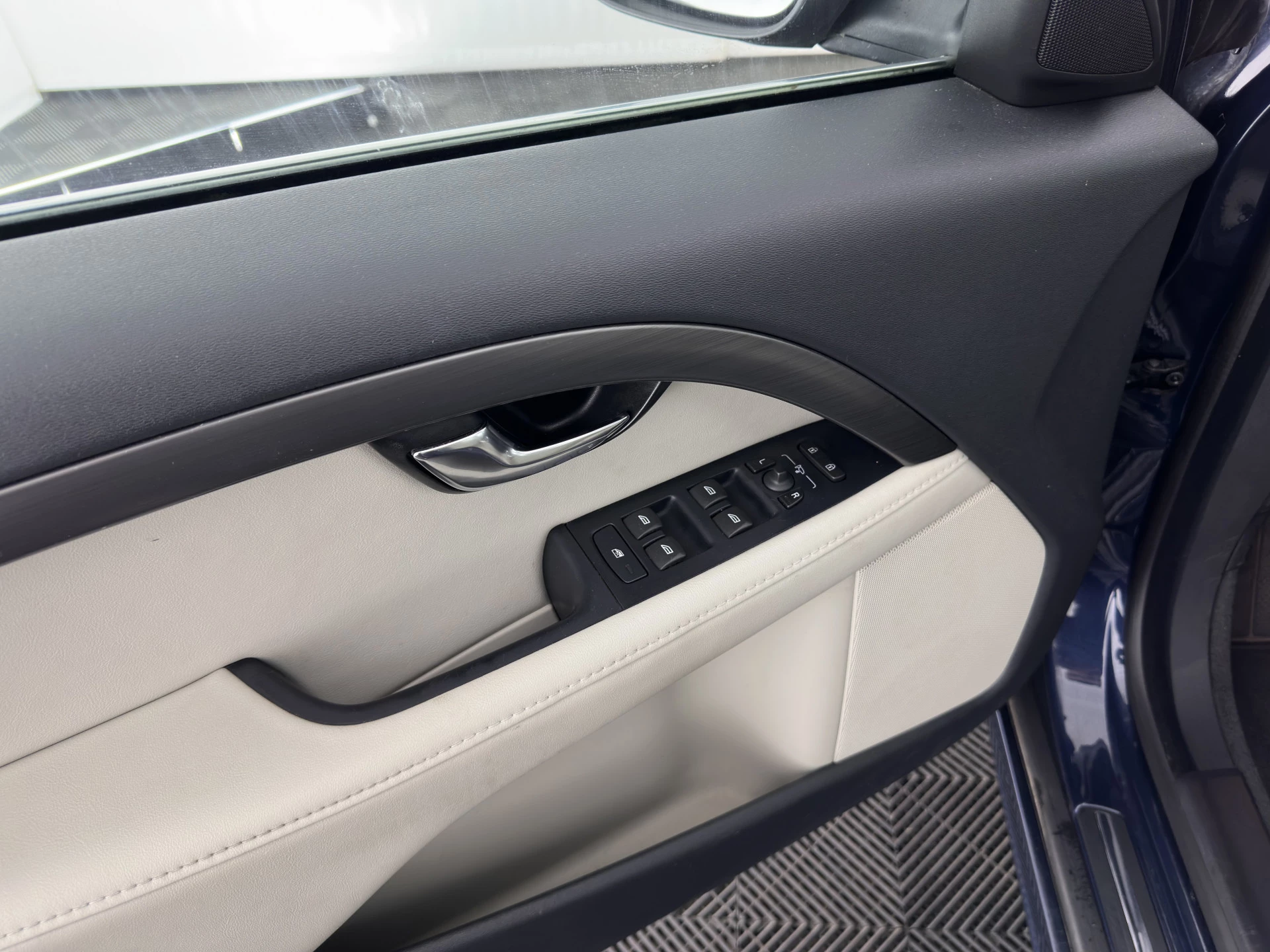 Hoofdafbeelding Volvo V70