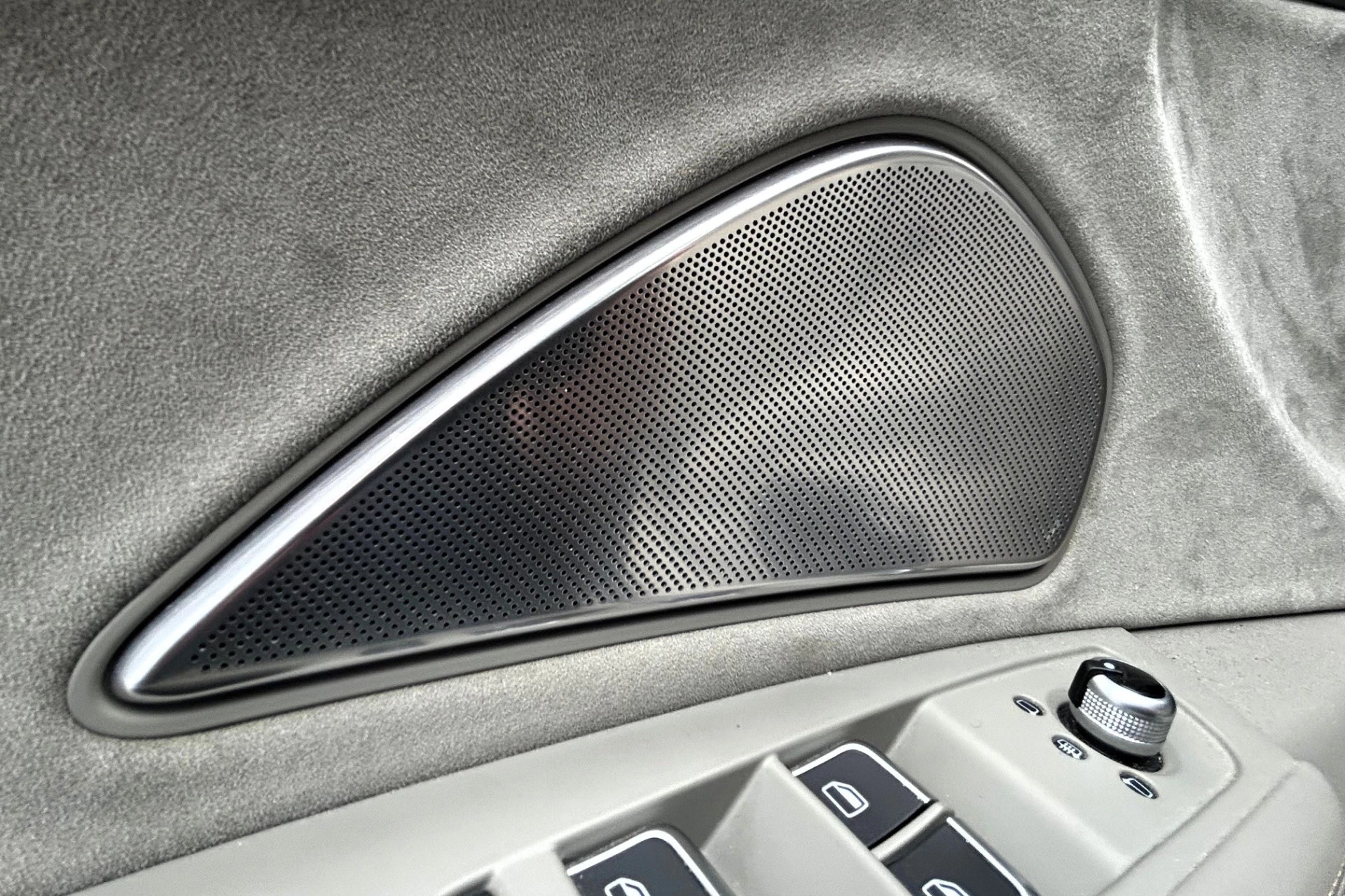 Hoofdafbeelding Audi A8