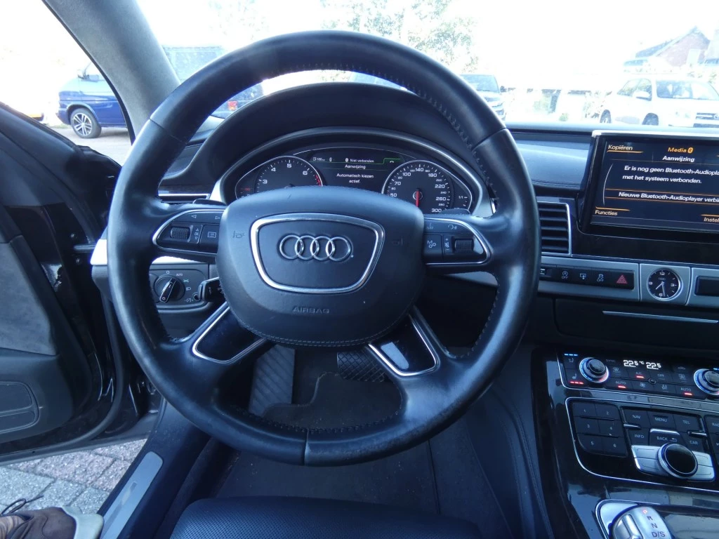 Hoofdafbeelding Audi A8