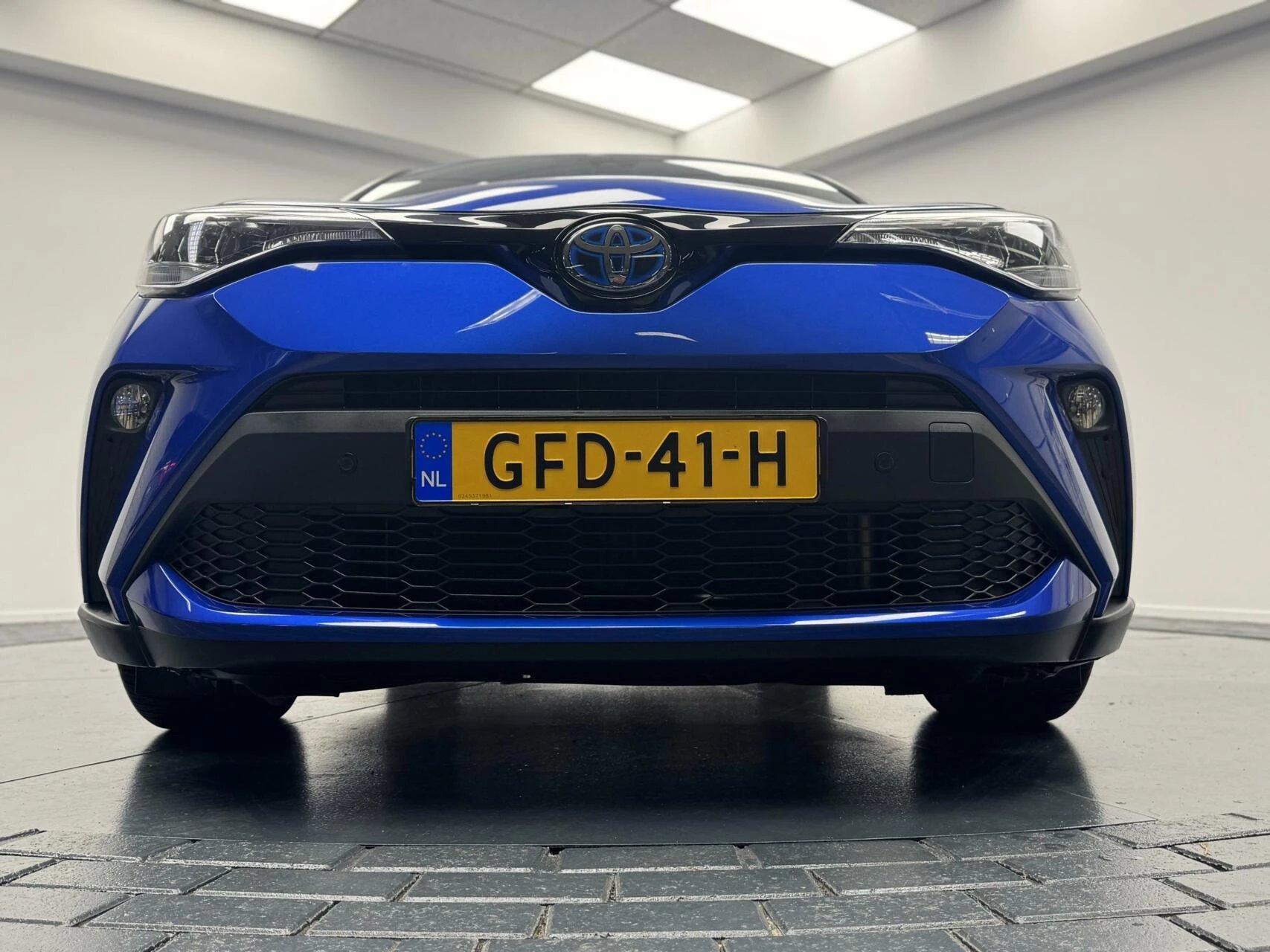 Hoofdafbeelding Toyota C-HR