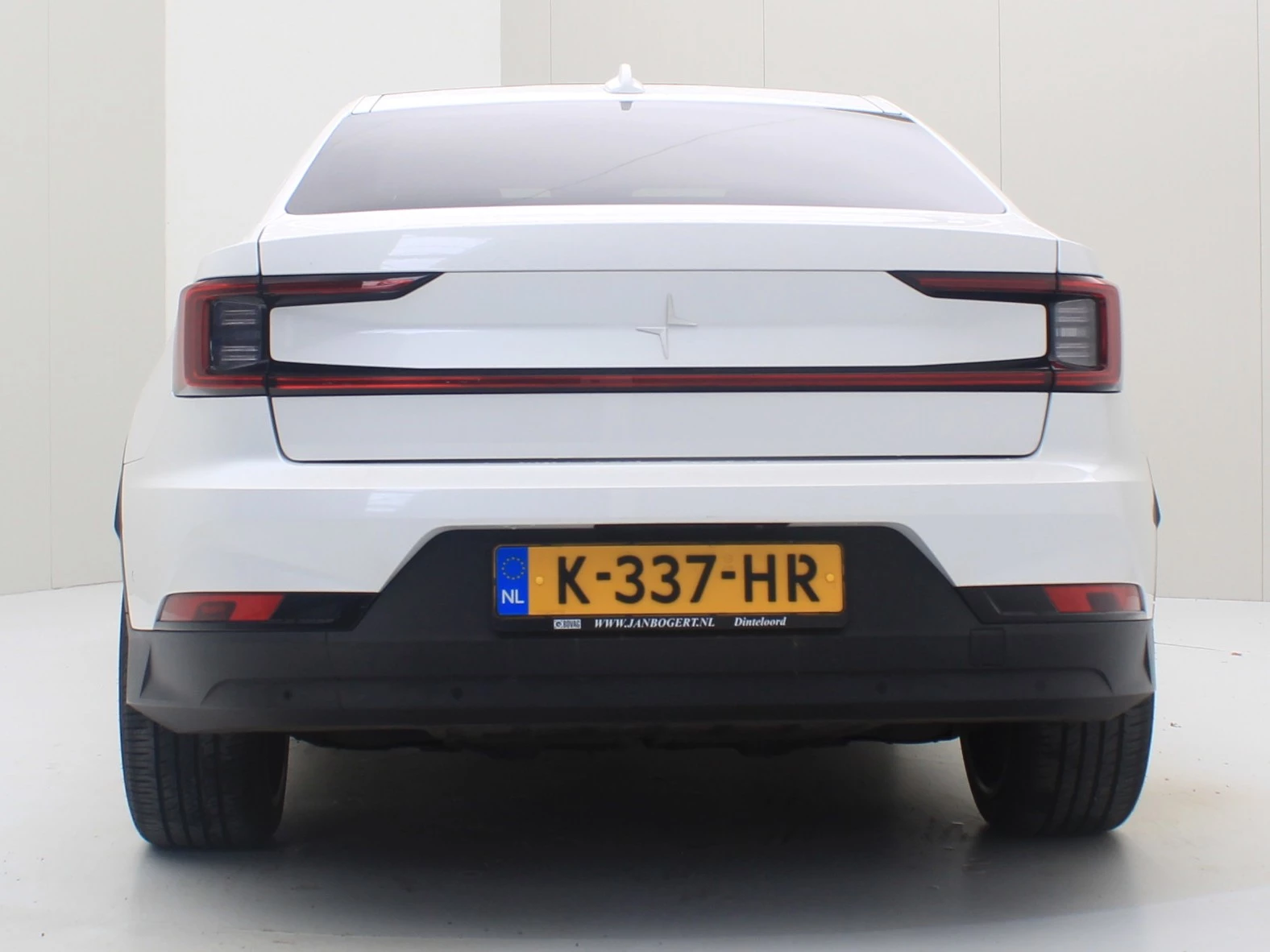 Hoofdafbeelding Polestar 2