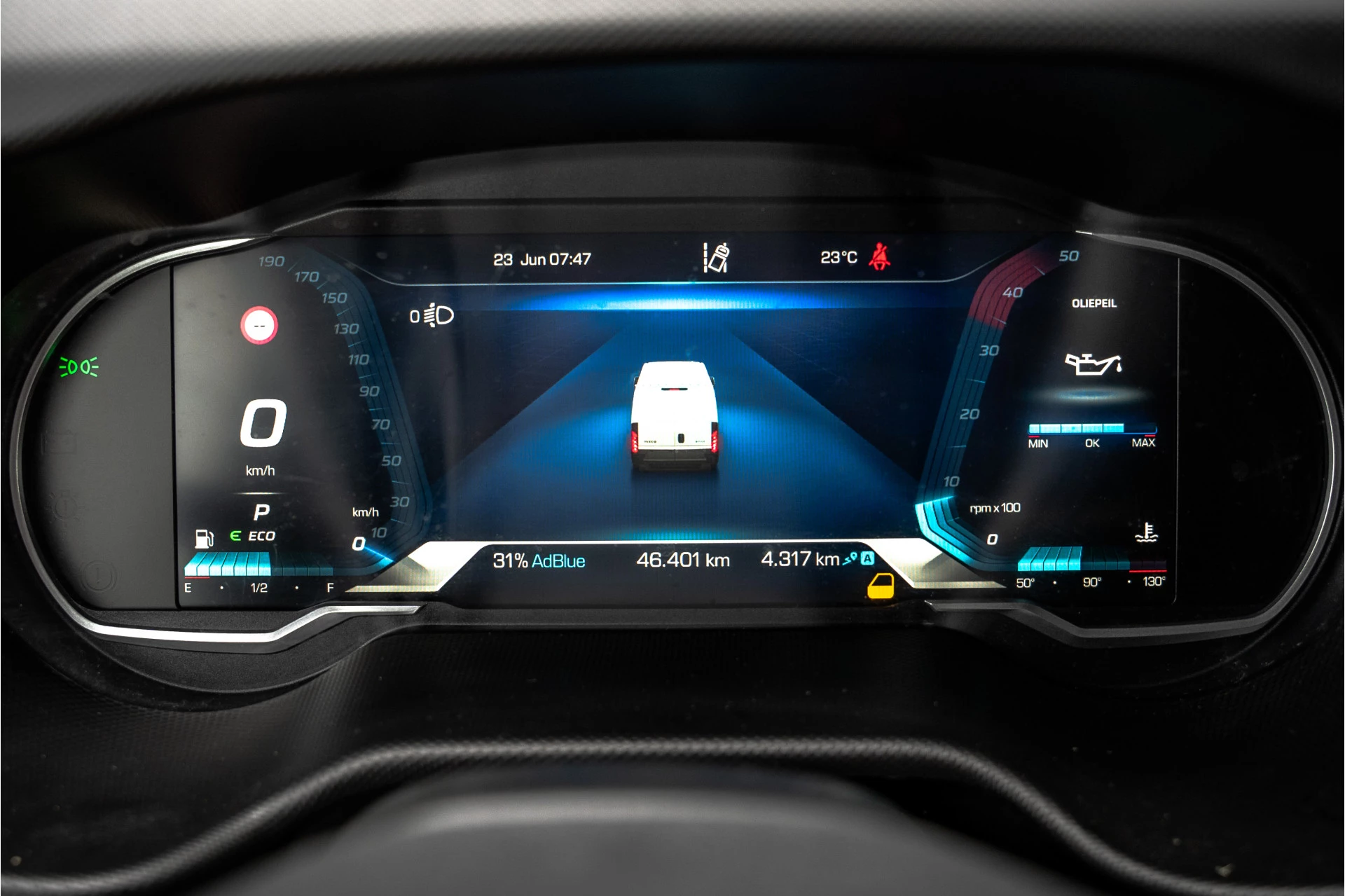 Hoofdafbeelding Iveco 35S18 | 3.0L 180PK | Automaat | NW MODEL | 3.5T Trekgewicht | Camera | Carplay | Climate
