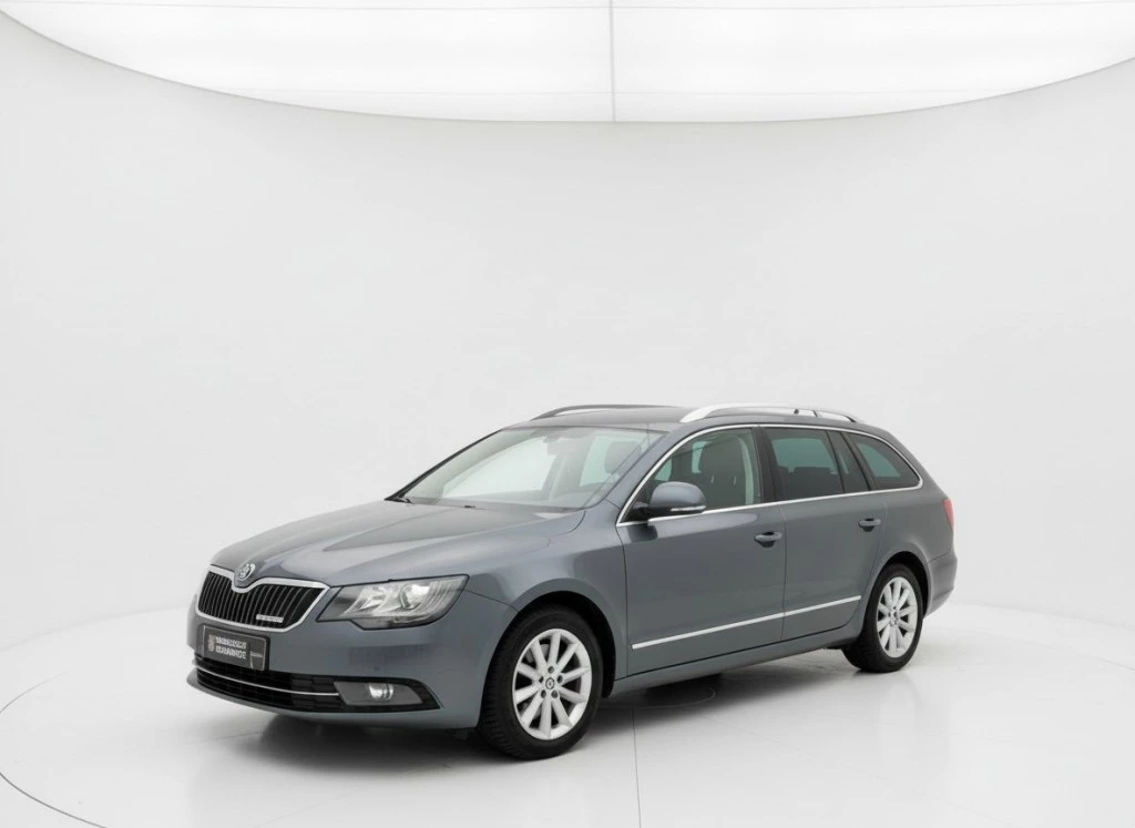 Hoofdafbeelding Škoda Superb