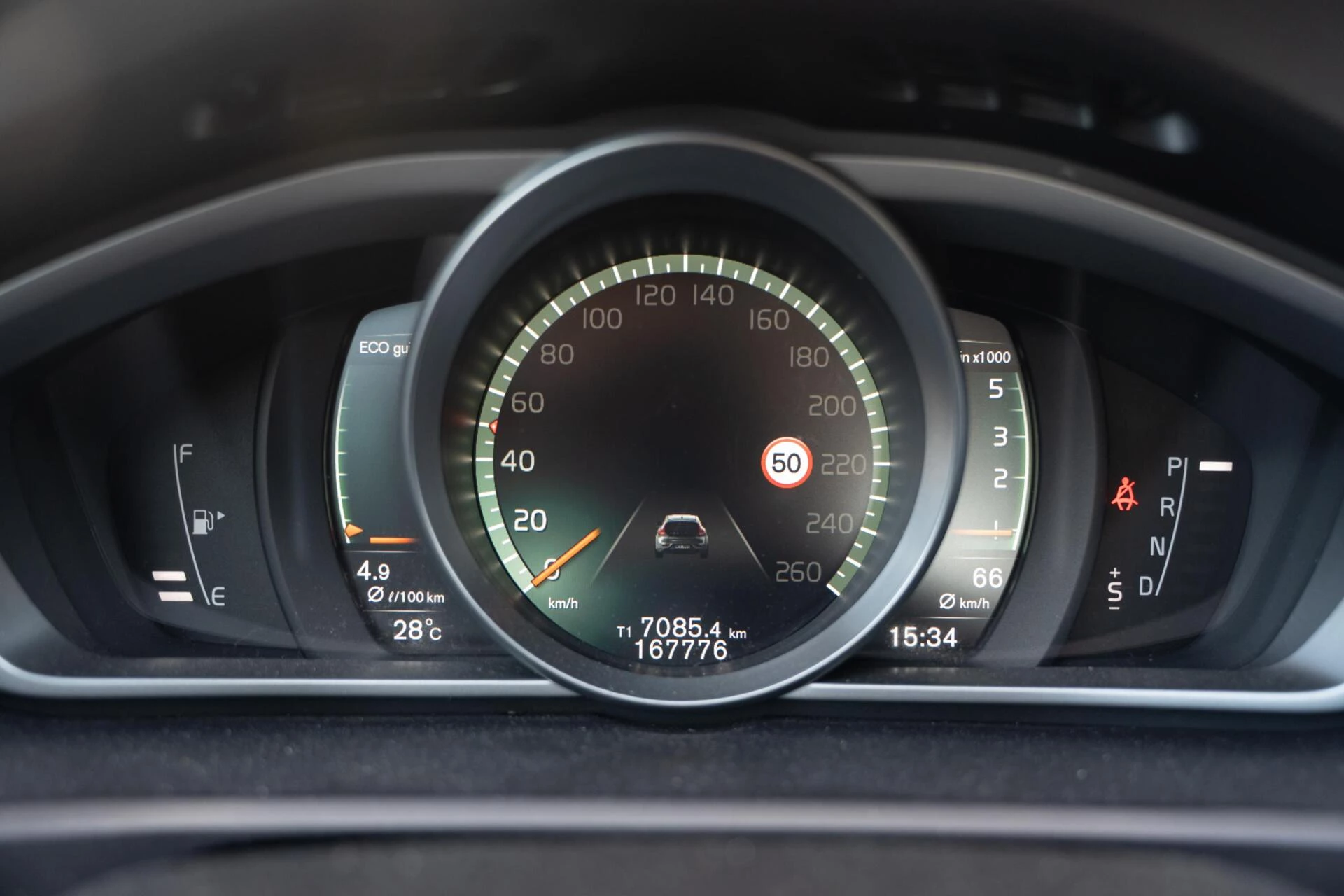 Hoofdafbeelding Volvo V40
