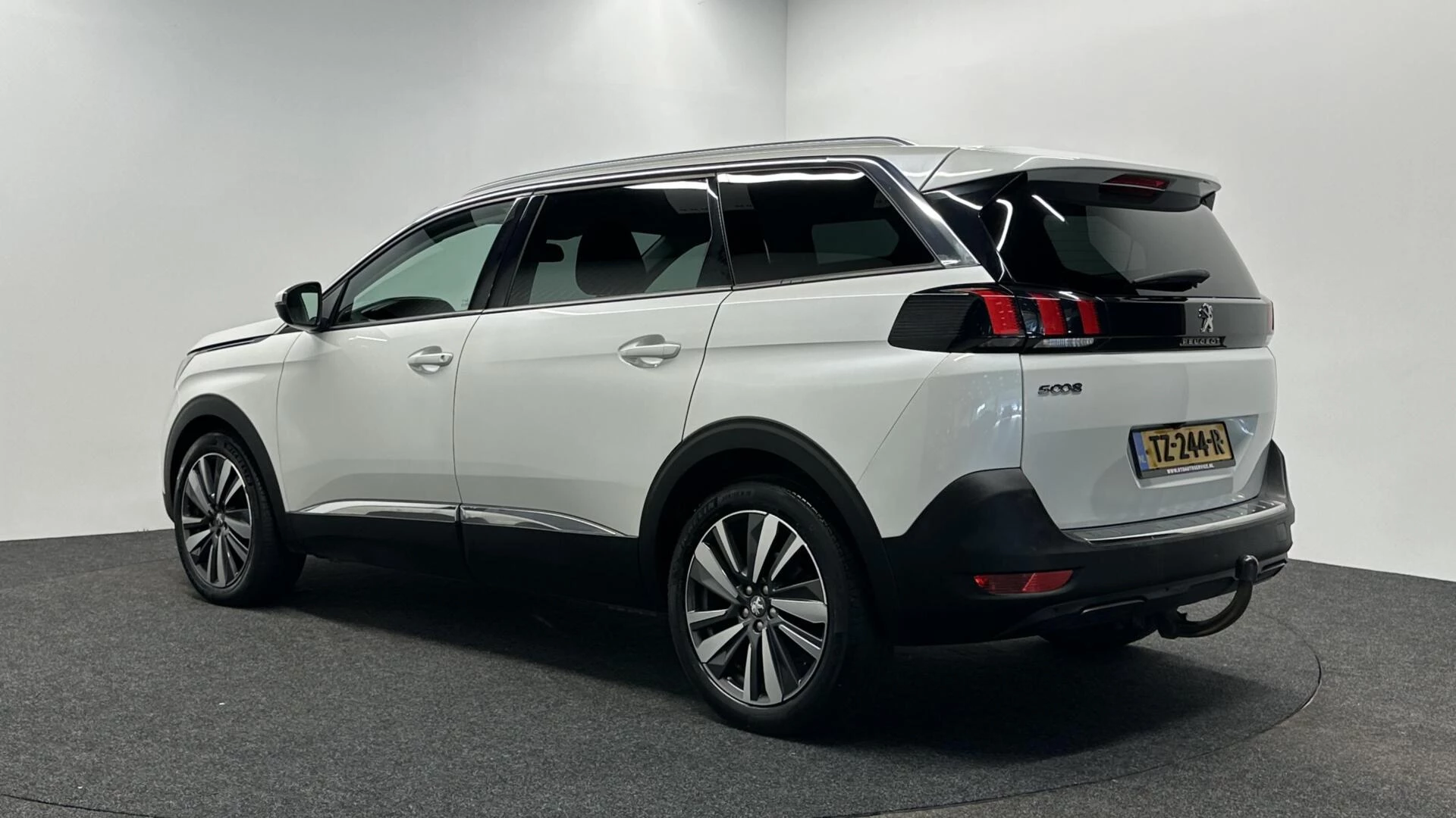 Hoofdafbeelding Peugeot 5008