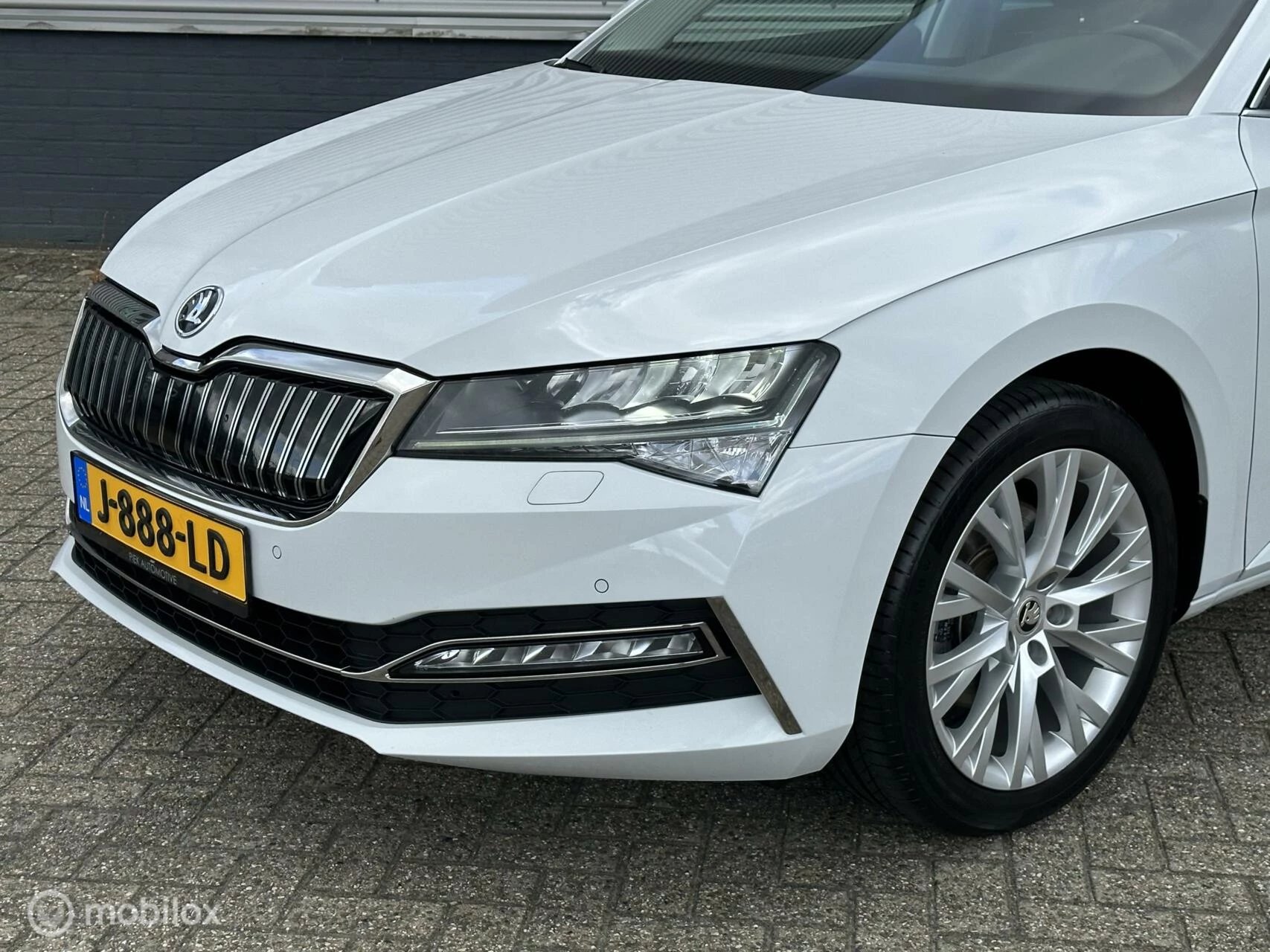 Hoofdafbeelding Škoda Superb