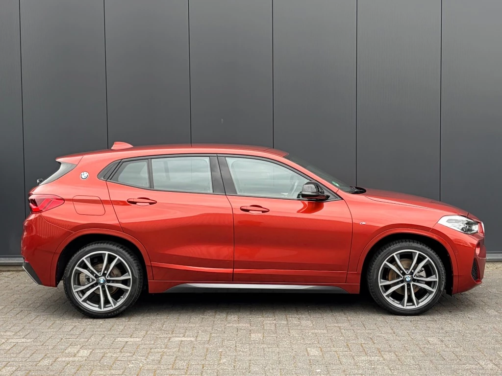 Hoofdafbeelding BMW X2