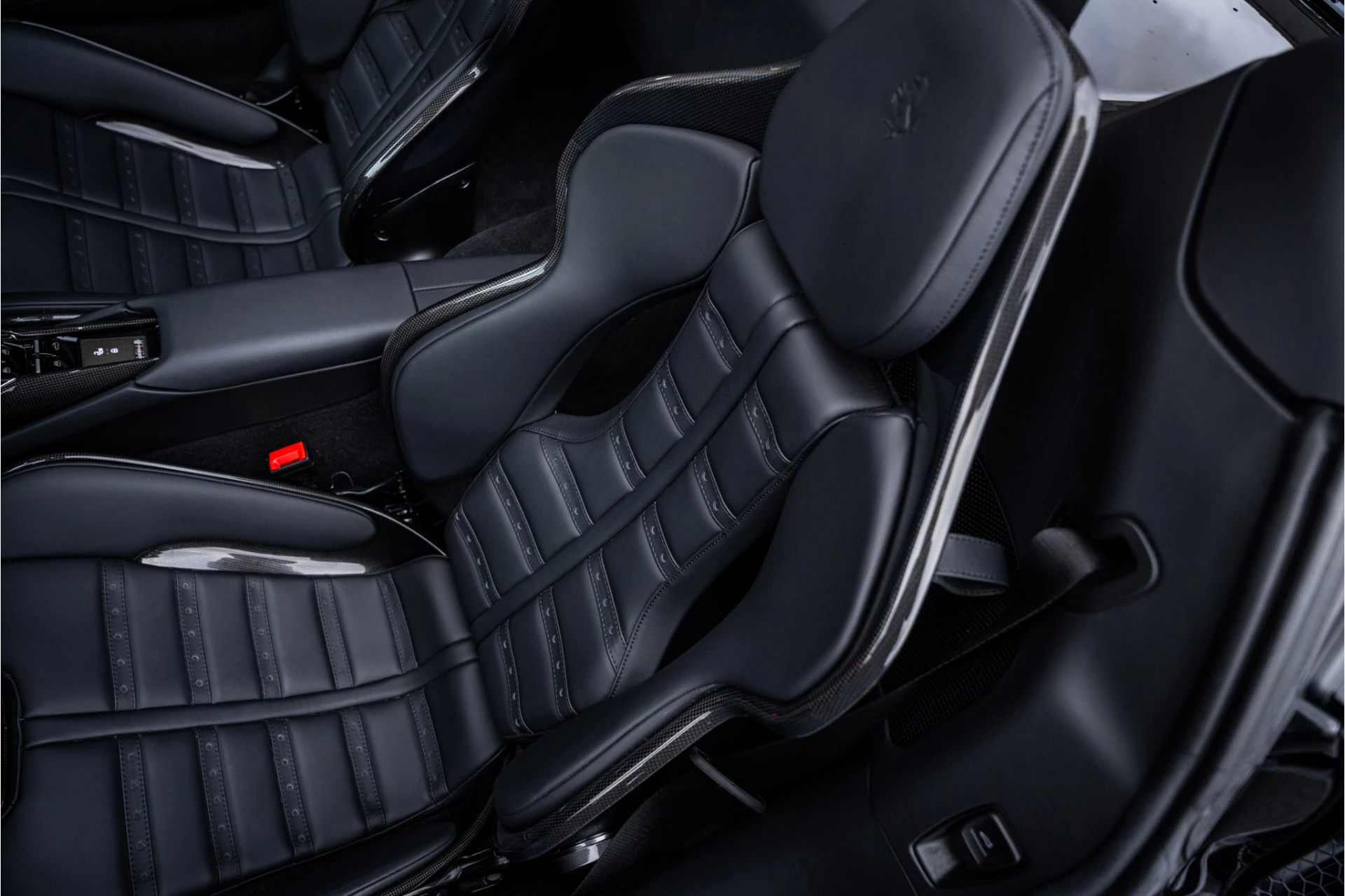 Hoofdafbeelding Ferrari 296