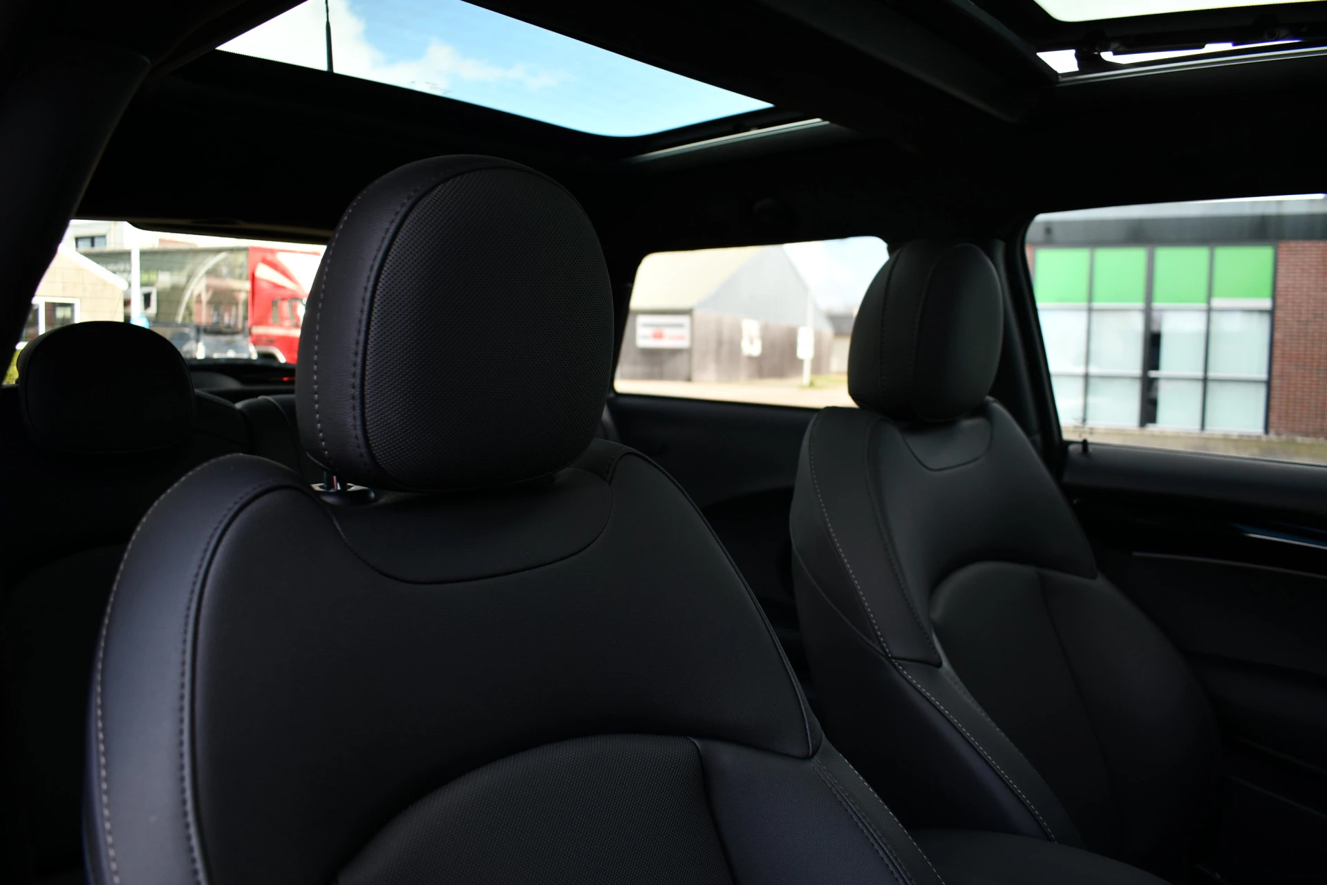 Hoofdafbeelding MINI Cooper