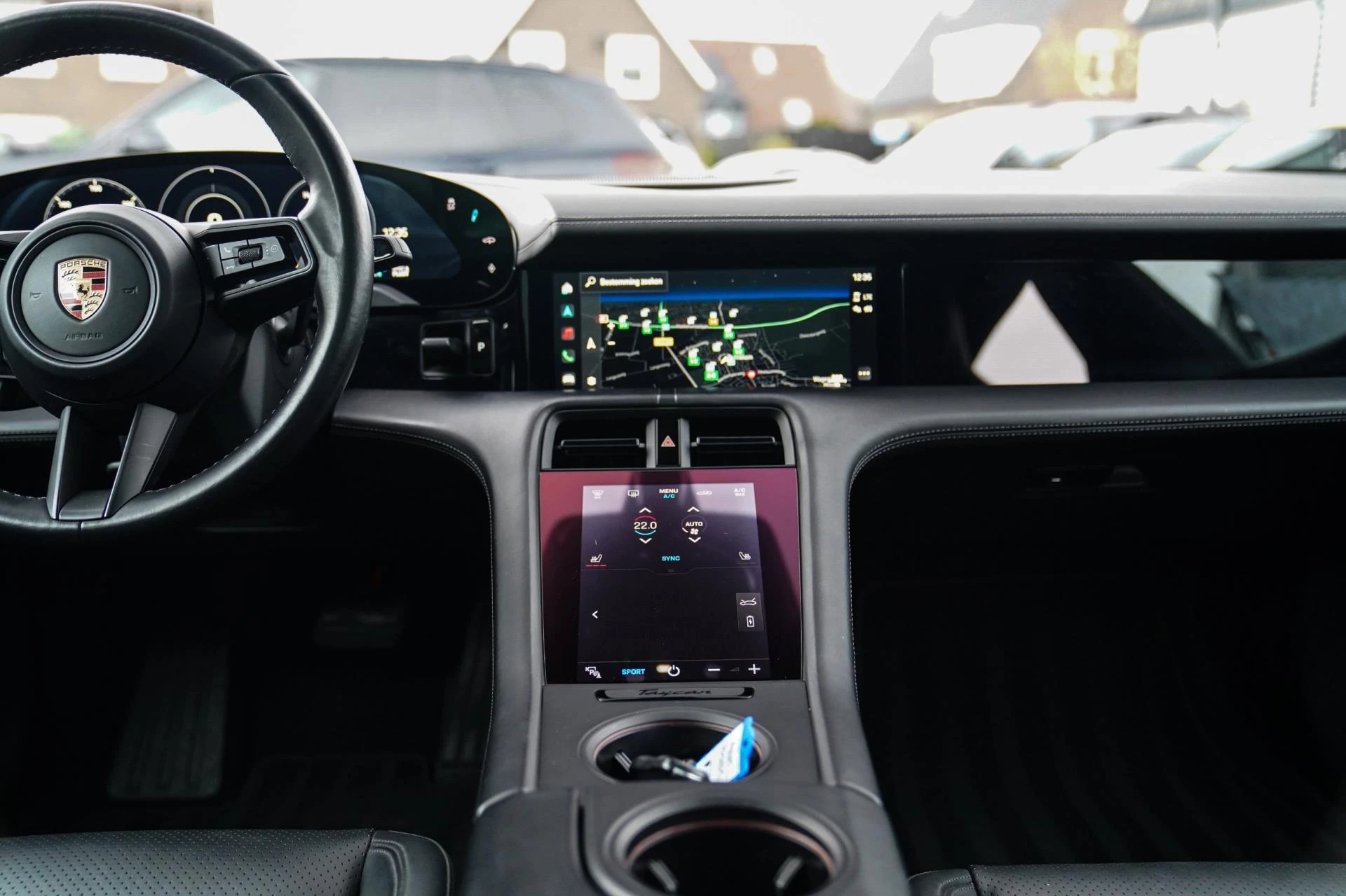 Hoofdafbeelding Porsche Taycan