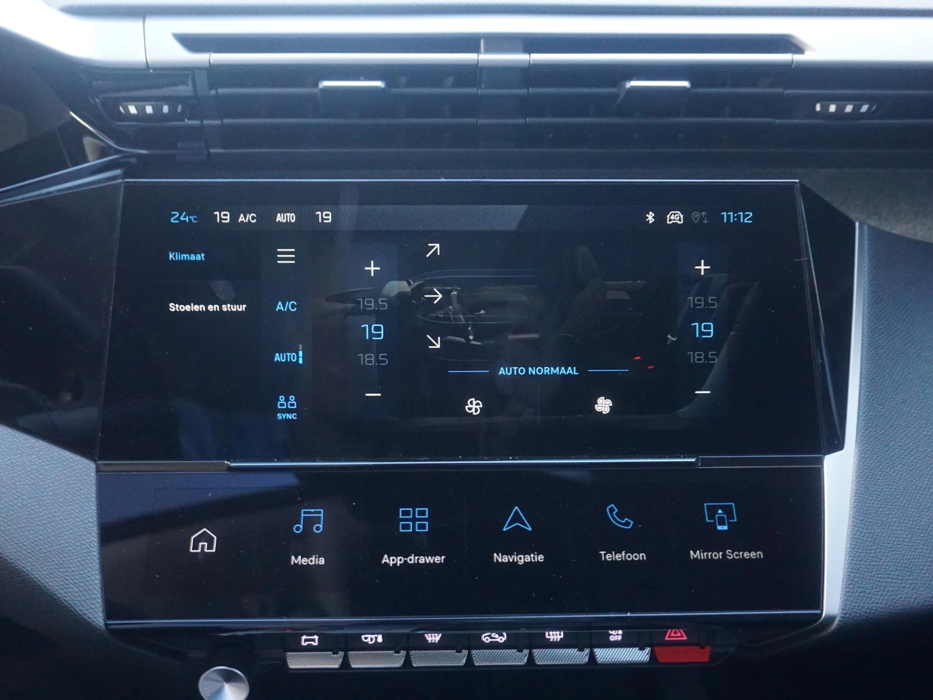 Hoofdafbeelding Peugeot 408