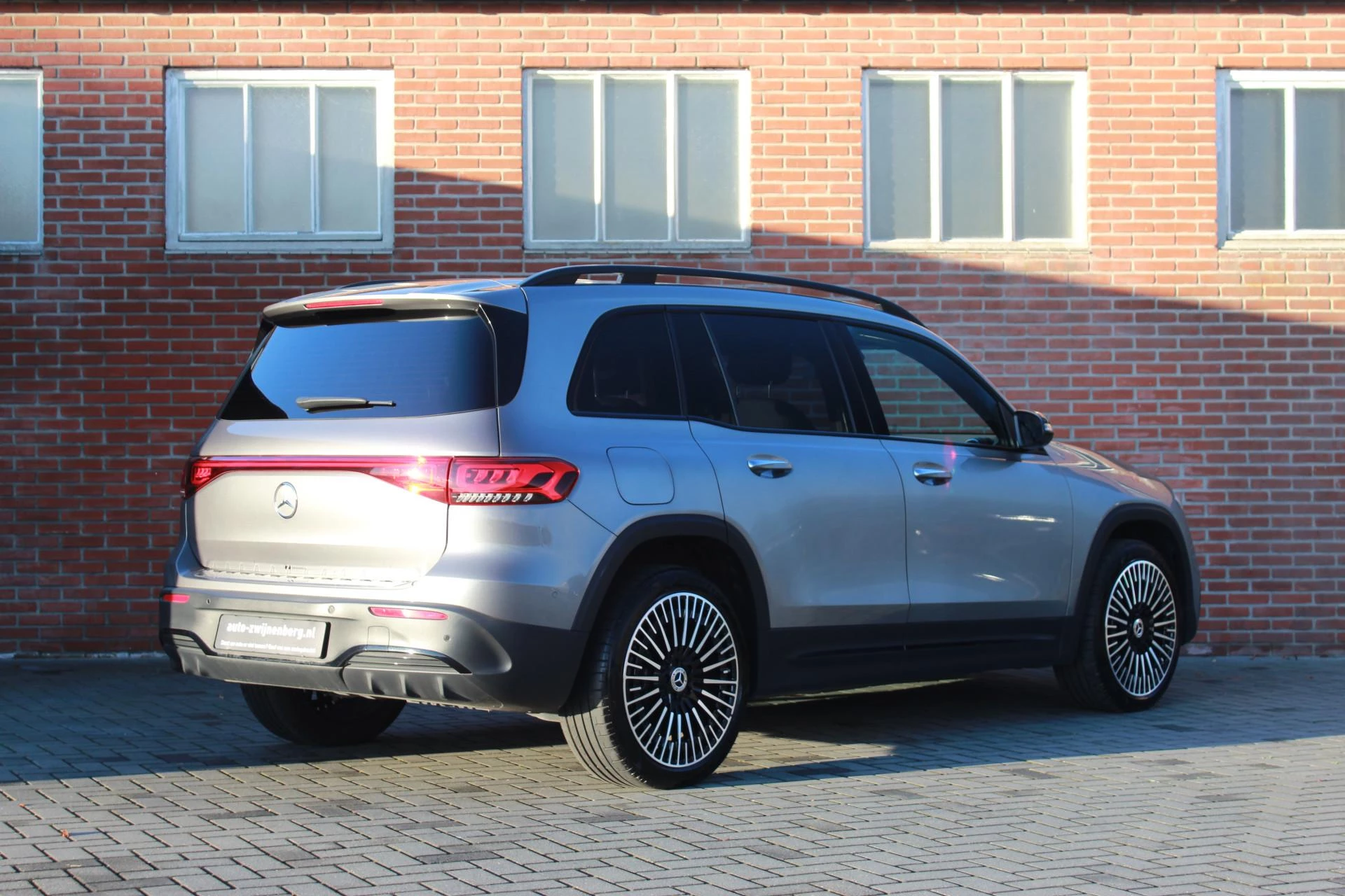 Hoofdafbeelding Mercedes-Benz EQB