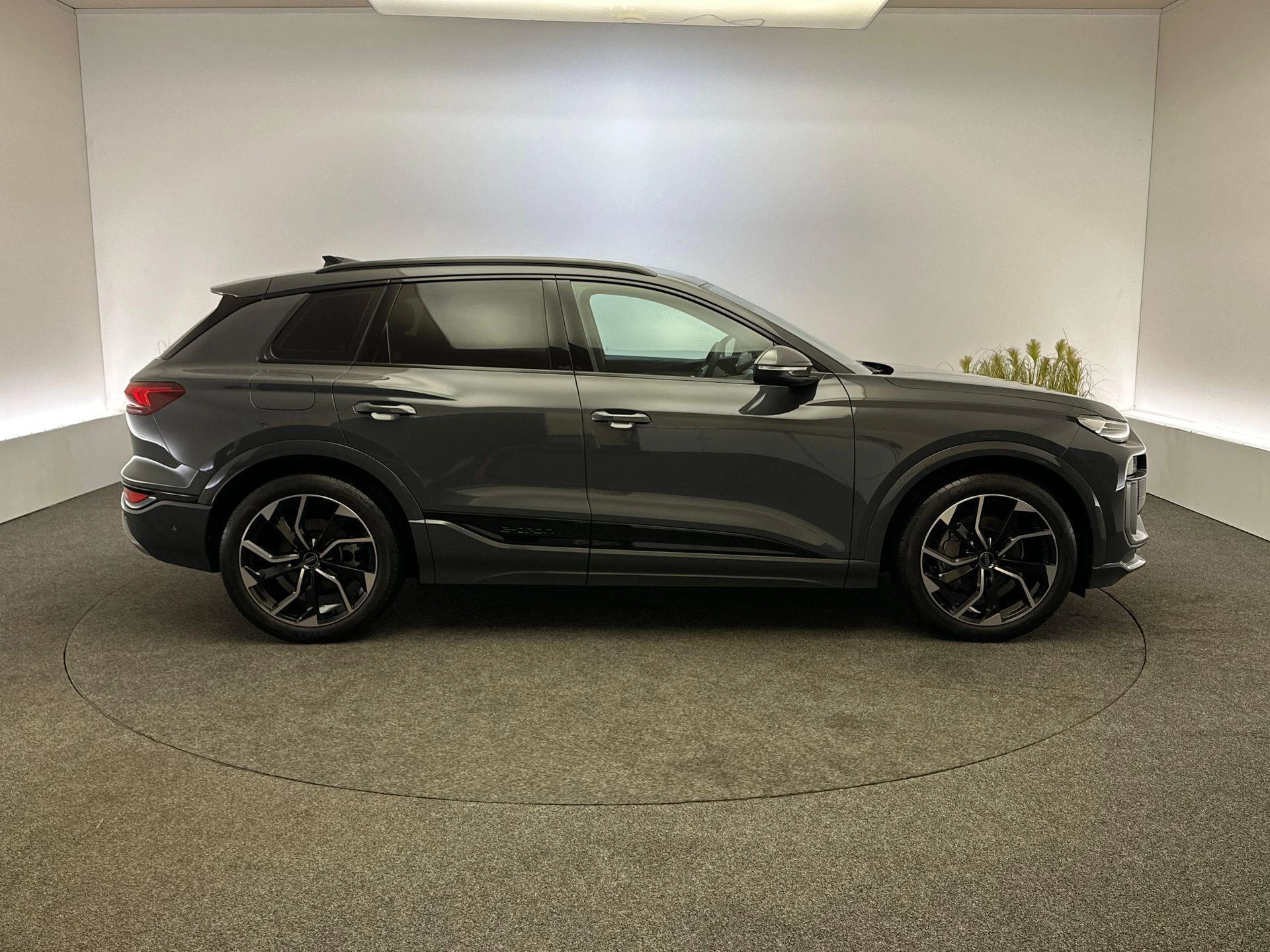 Hoofdafbeelding Audi Q6 e-tron