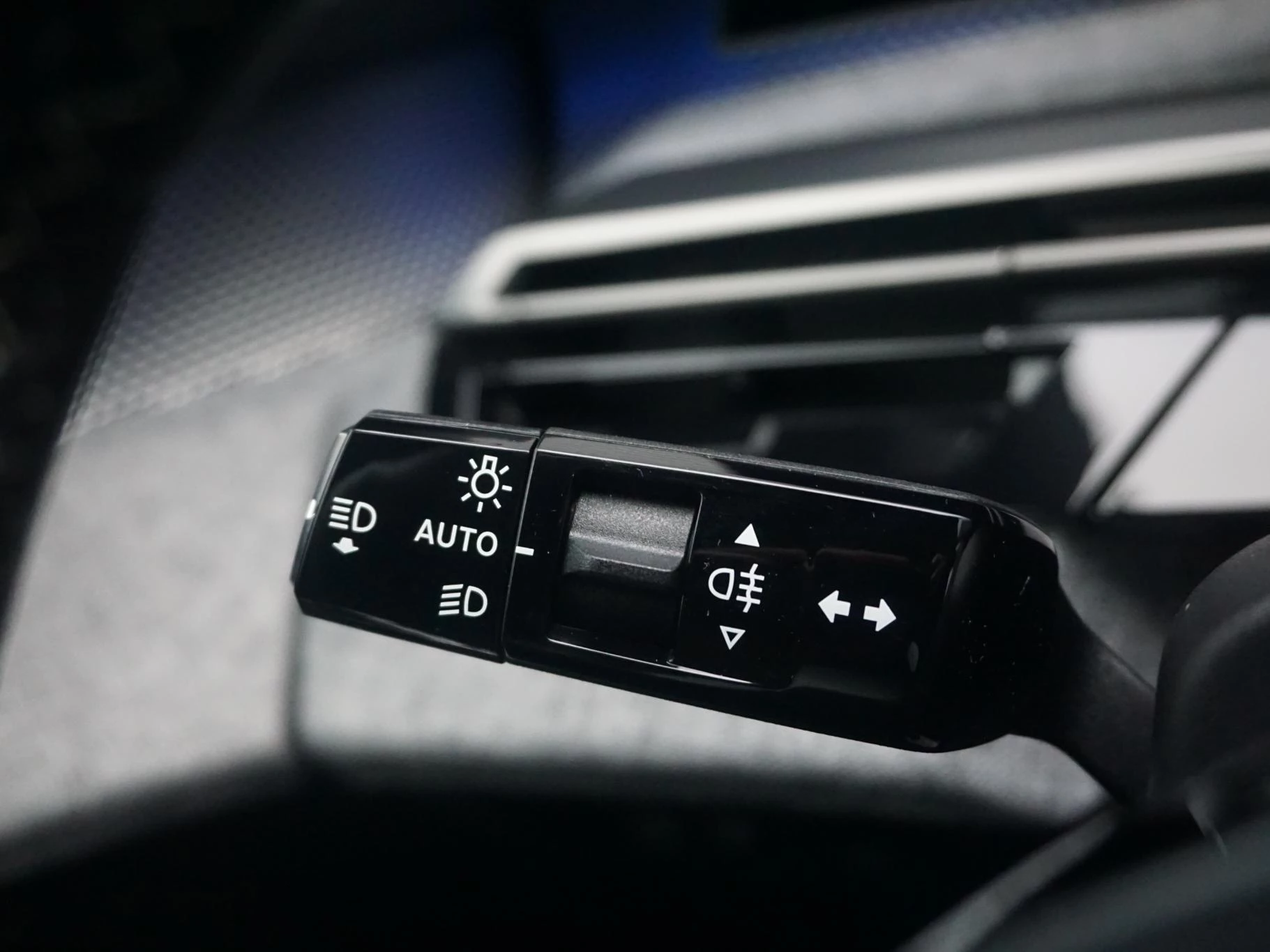 Hoofdafbeelding Peugeot e-3008