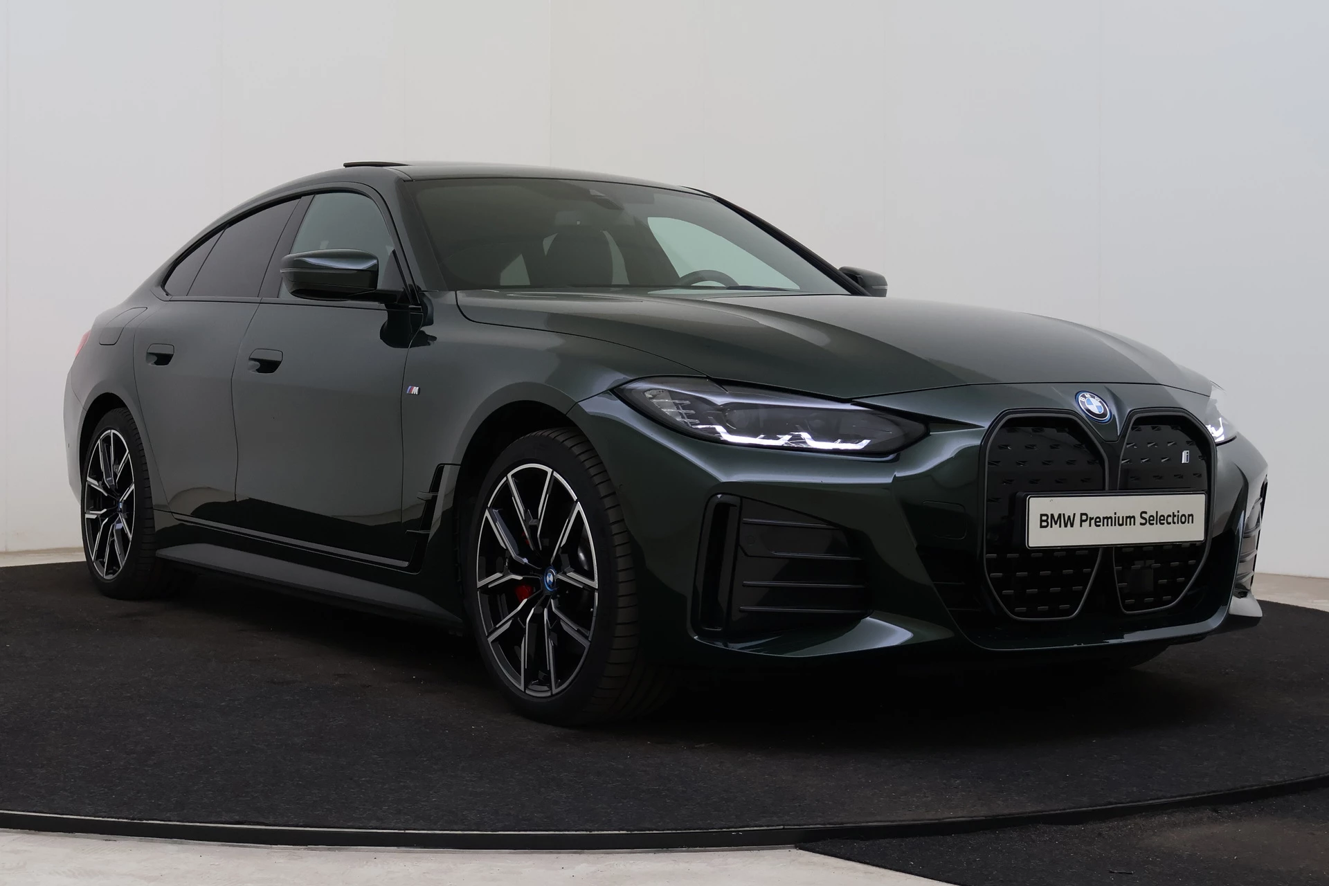 Hoofdafbeelding BMW i4