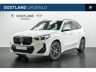 BMW X1 sDrive20i M Sport Automaat / Panoramadak / Sportstoelen / Stoelverwarming / Adaptieve LED / Parking Assistant / Harman Kardon / Adaptief M Onderstel