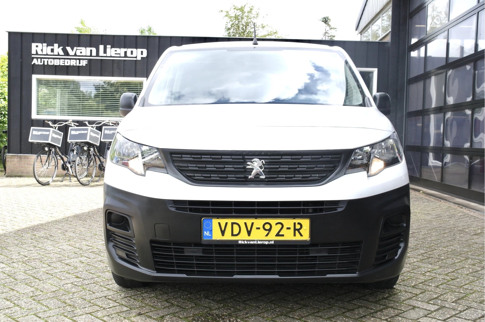 Hoofdafbeelding Peugeot Partner