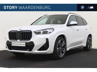 Hoofdafbeelding BMW X1 BMW X1 xDrive23i High Executive M Sport Automaat / Trekhaak / Sportstoelen / Adaptief M Onderstel / Adaptieve LED / Parking Assistant Plus / Comfort Access