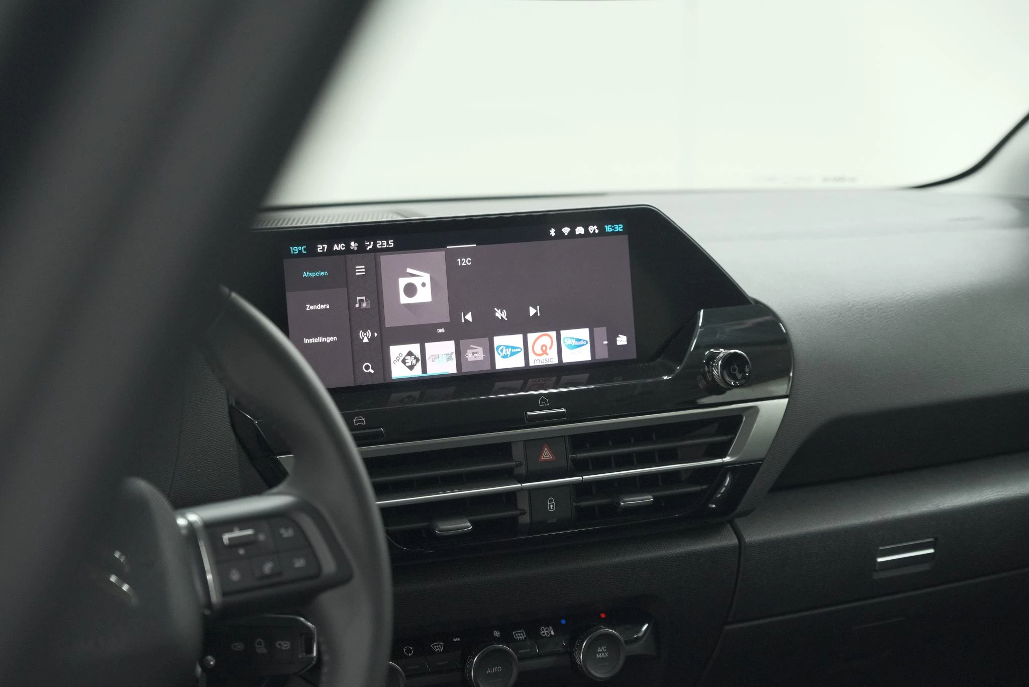 Hoofdafbeelding Citroën ë-C4