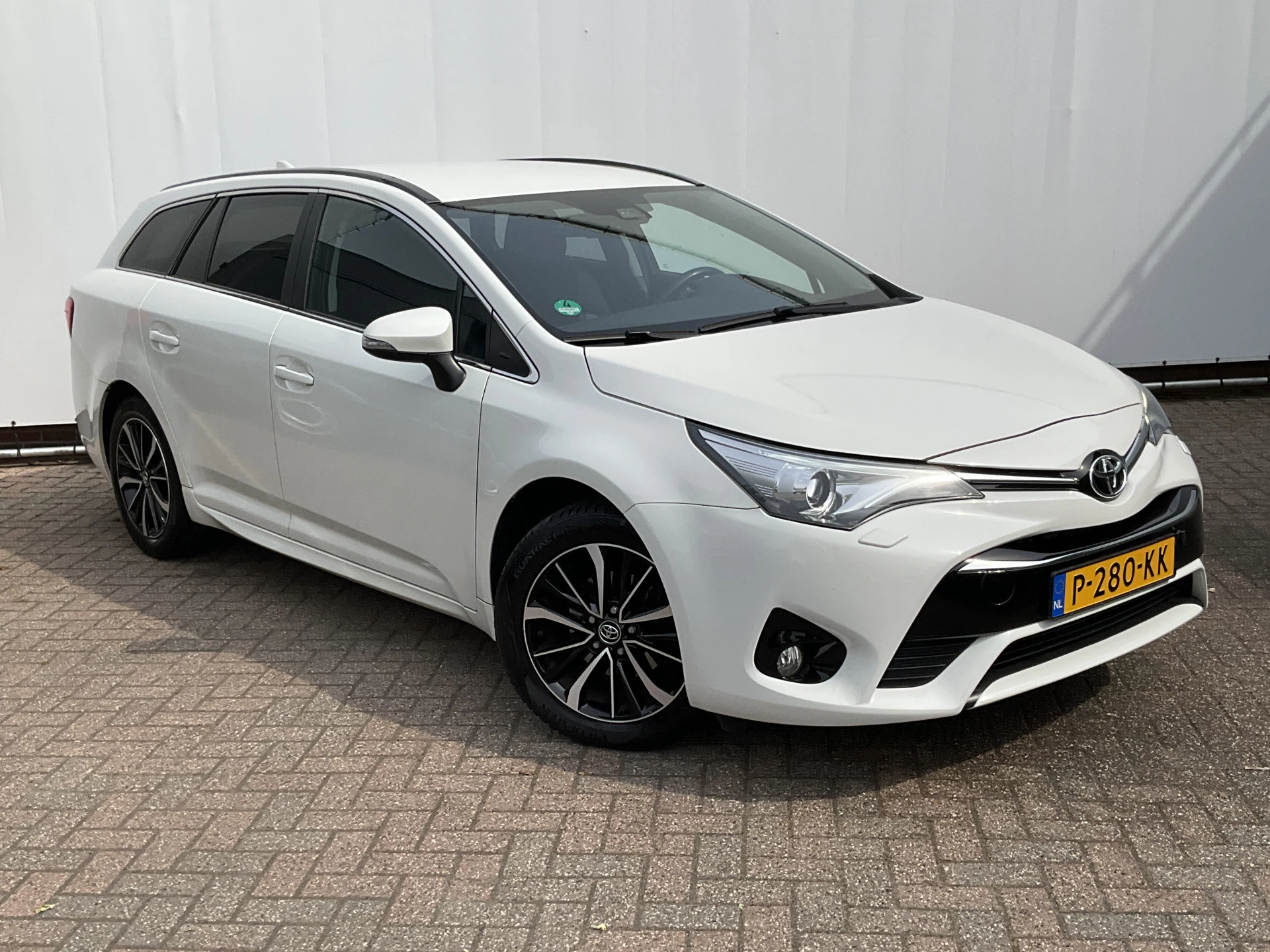 Hoofdafbeelding Toyota Avensis