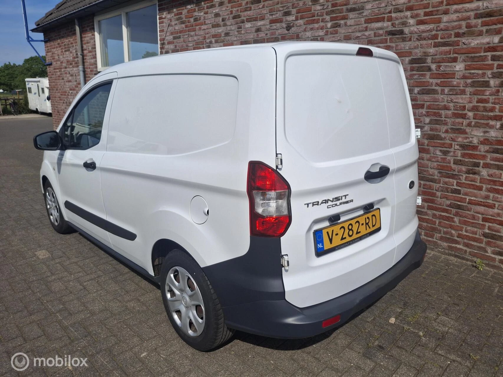 Hoofdafbeelding Ford Transit Courier
