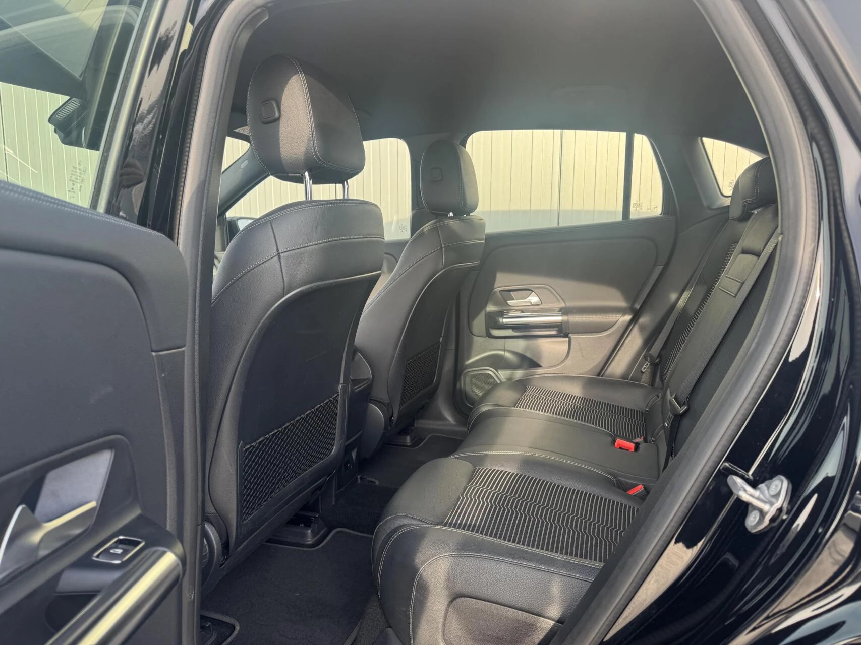 Hoofdafbeelding Mercedes-Benz EQA