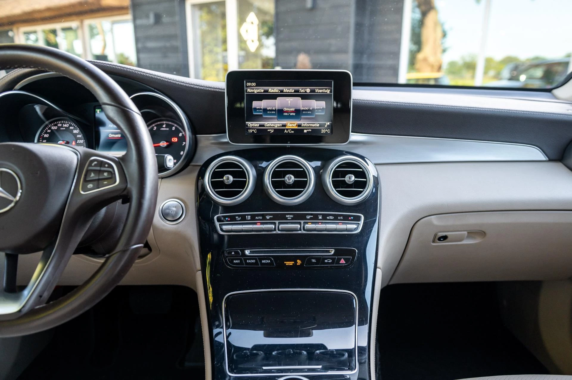 Hoofdafbeelding Mercedes-Benz GLC