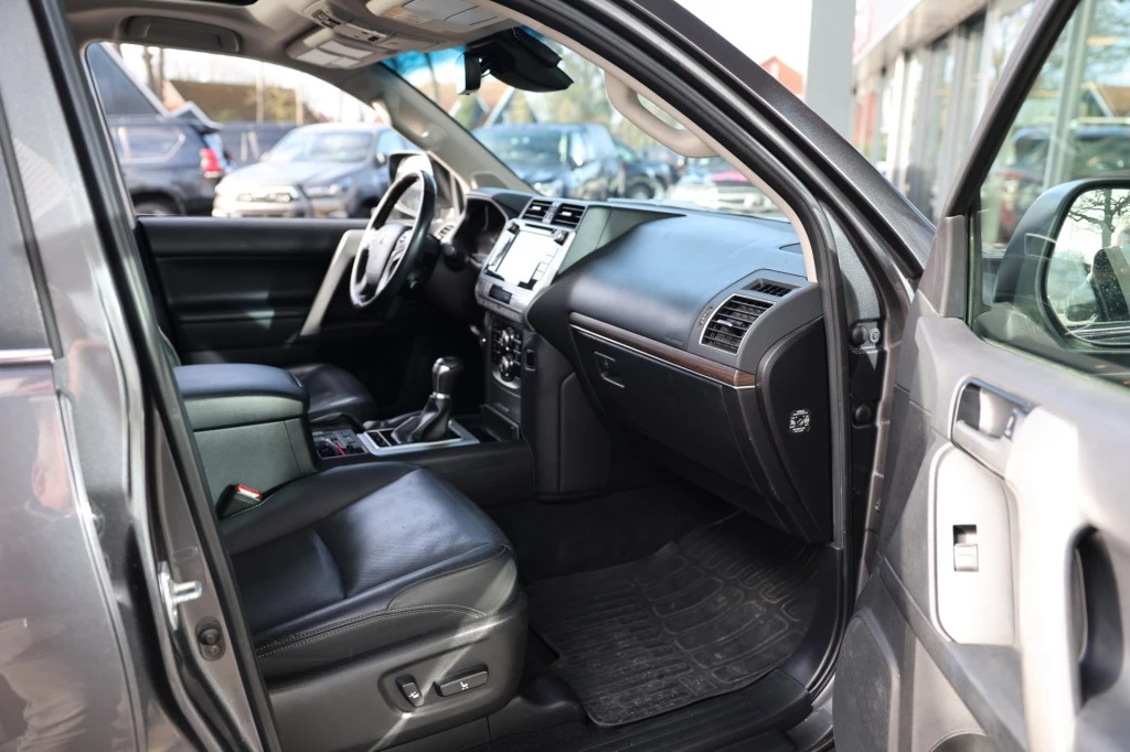 Hoofdafbeelding Toyota Land Cruiser