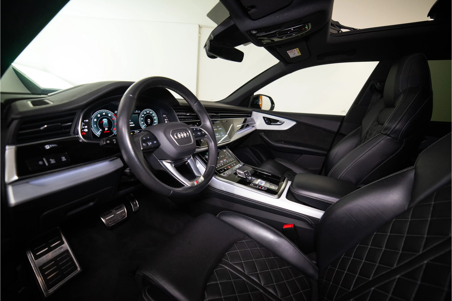 Hoofdafbeelding Audi Q8
