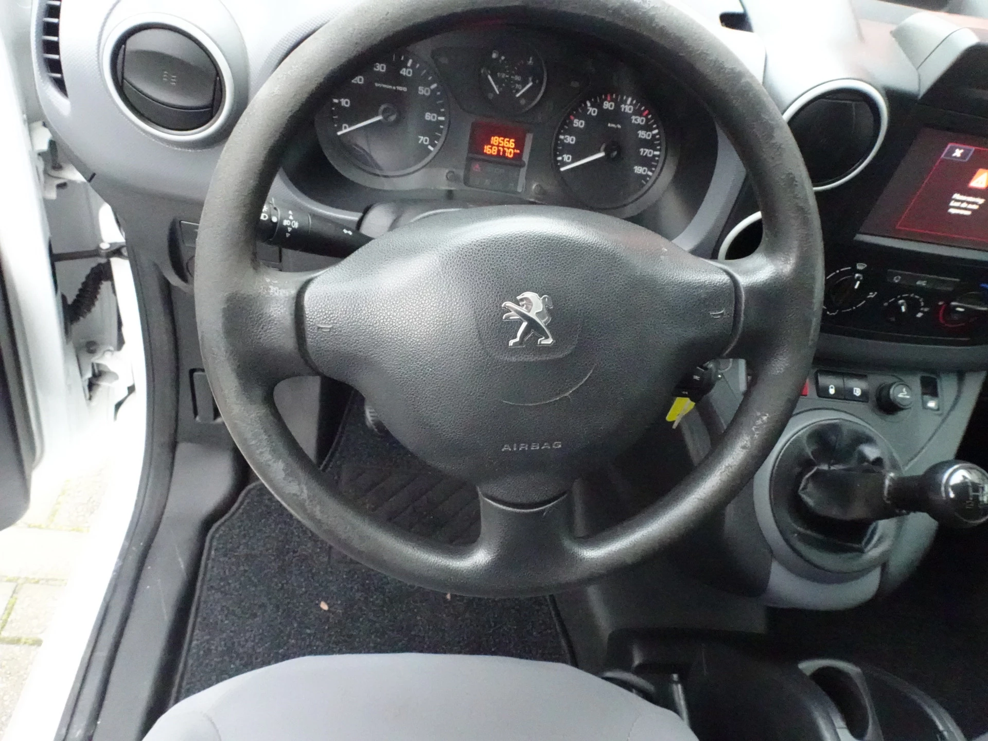 Hoofdafbeelding Peugeot Partner