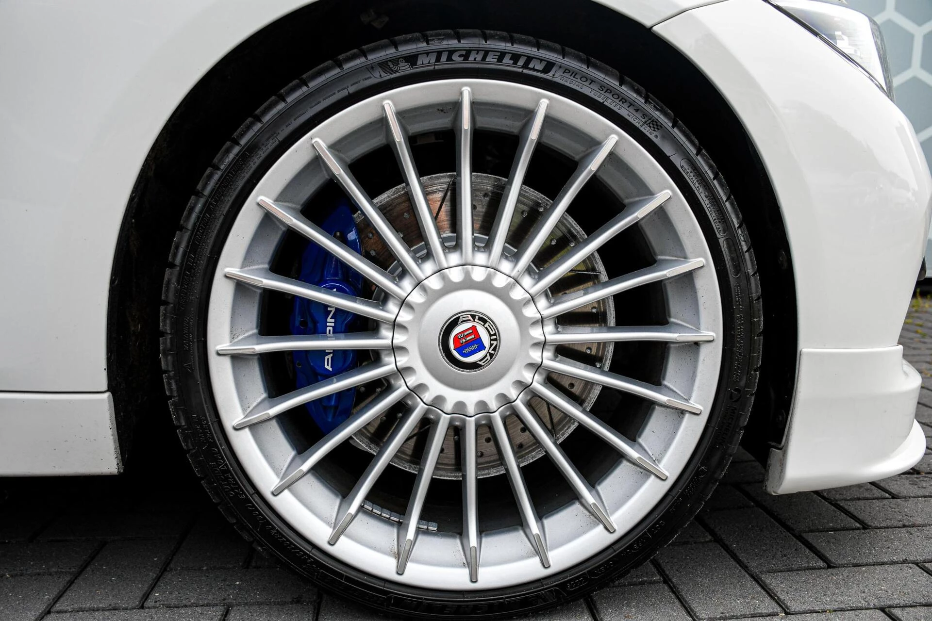 Hoofdafbeelding Alpina B3