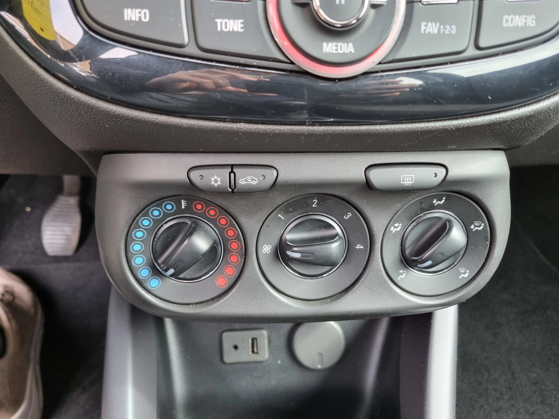 Hoofdafbeelding Opel ADAM