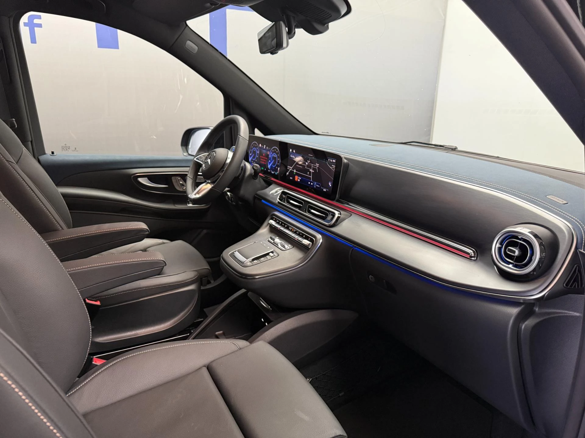 Hoofdafbeelding Mercedes-Benz EQV