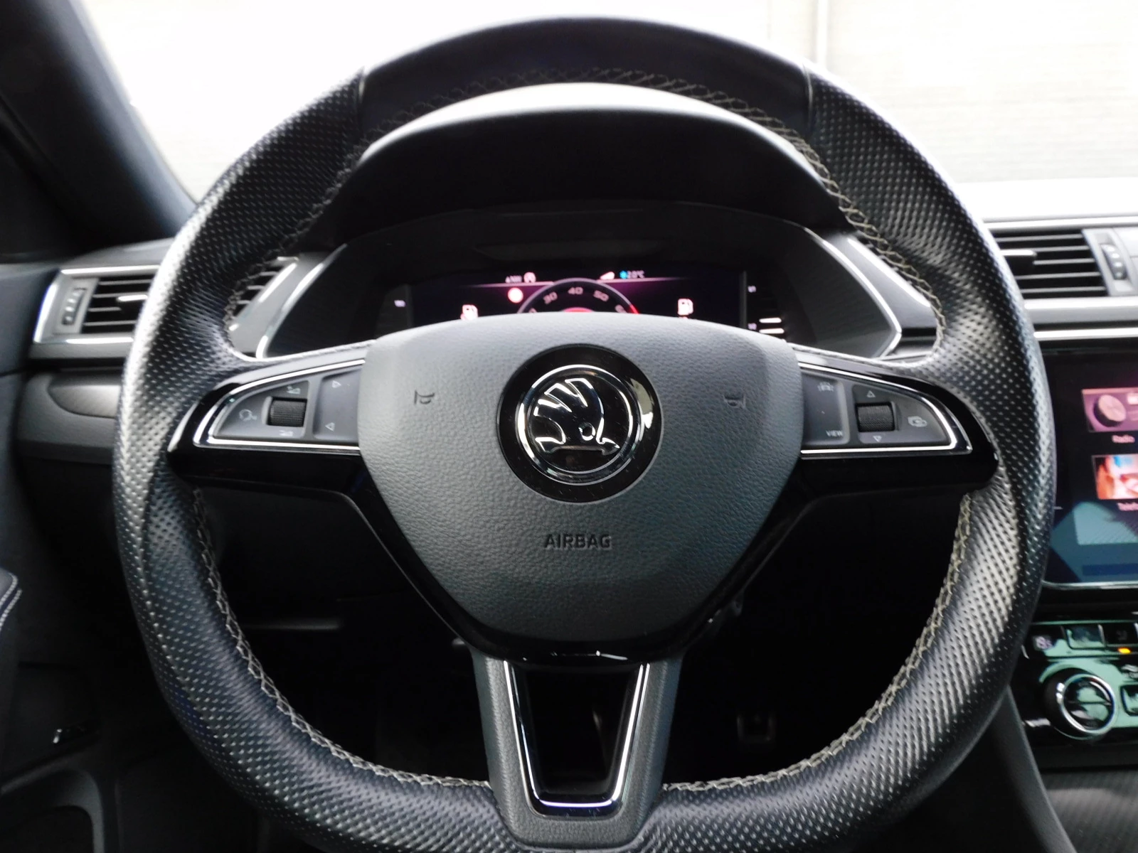 Hoofdafbeelding Škoda Superb