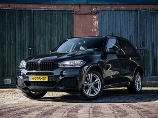 Hoofdafbeelding BMW X5 BMW X5 40d Xdrive 313PK M-Sport Turbo defect