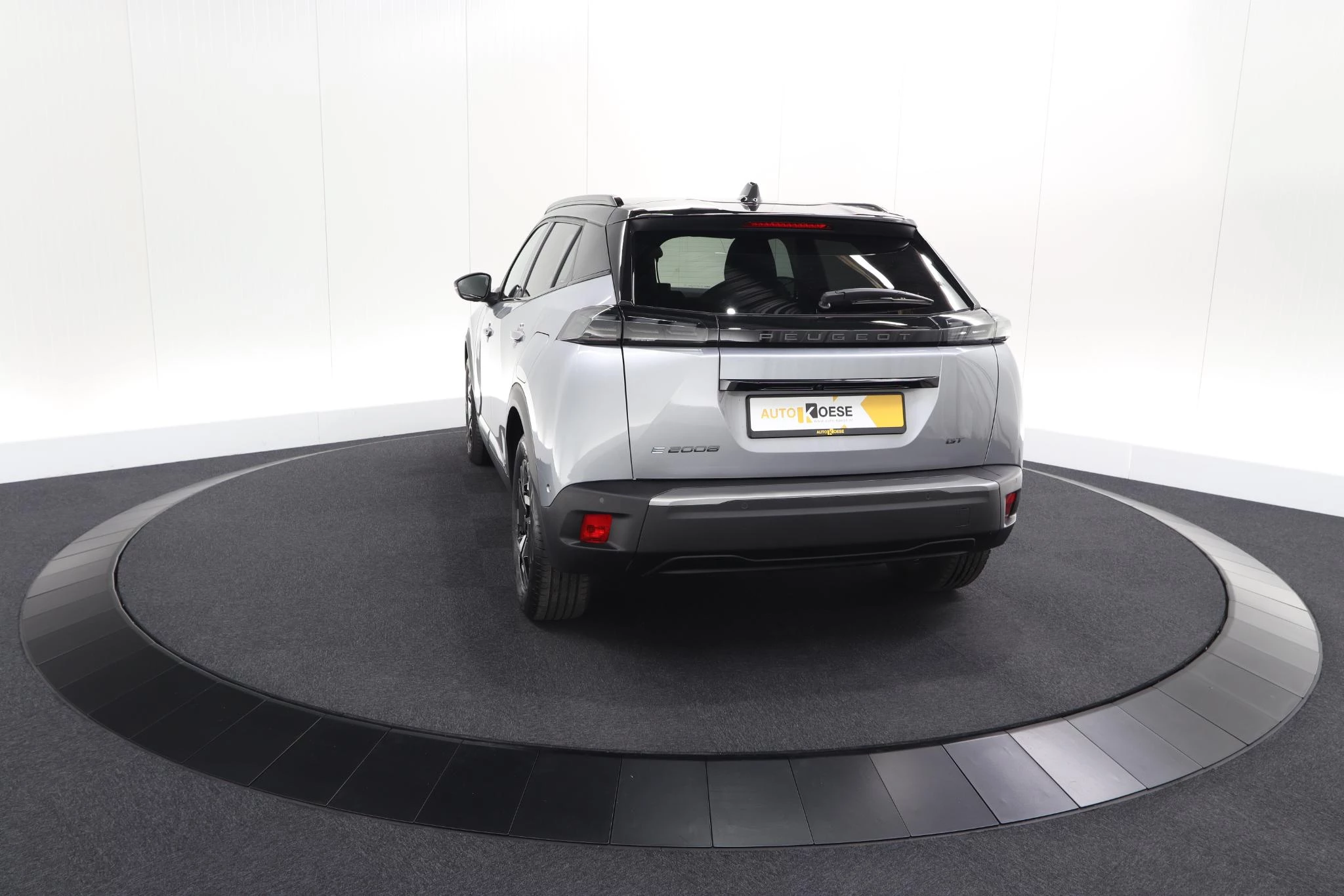 Hoofdafbeelding Peugeot e-2008